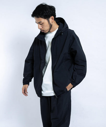 『UR TECH』尼龍塔夫綢連帽外套