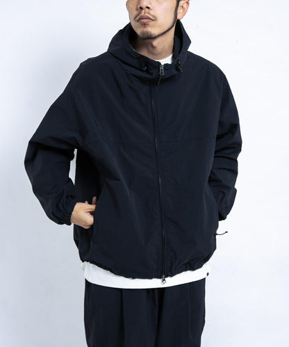 『UR TECH』尼龍塔夫綢連帽外套