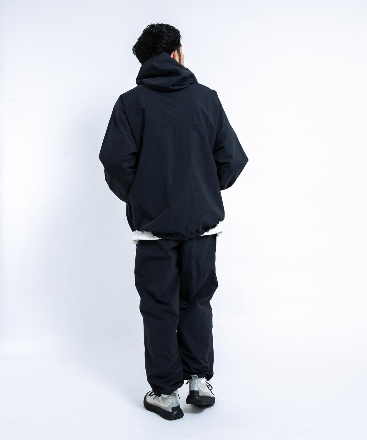 『UR TECH』尼龍塔夫綢連帽外套