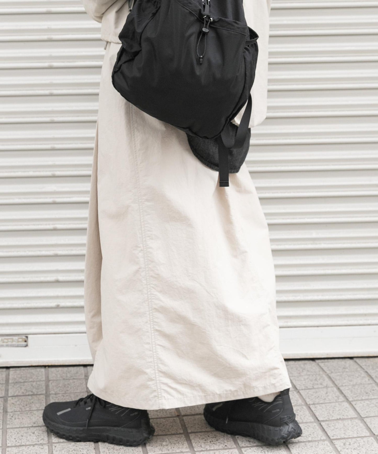 UR TECH尼龍塔夫綢裹身風半身裙