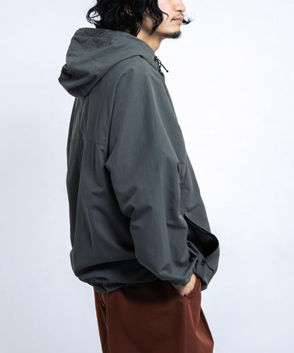 『UR TECH』尼龍塔夫綢連帽外套