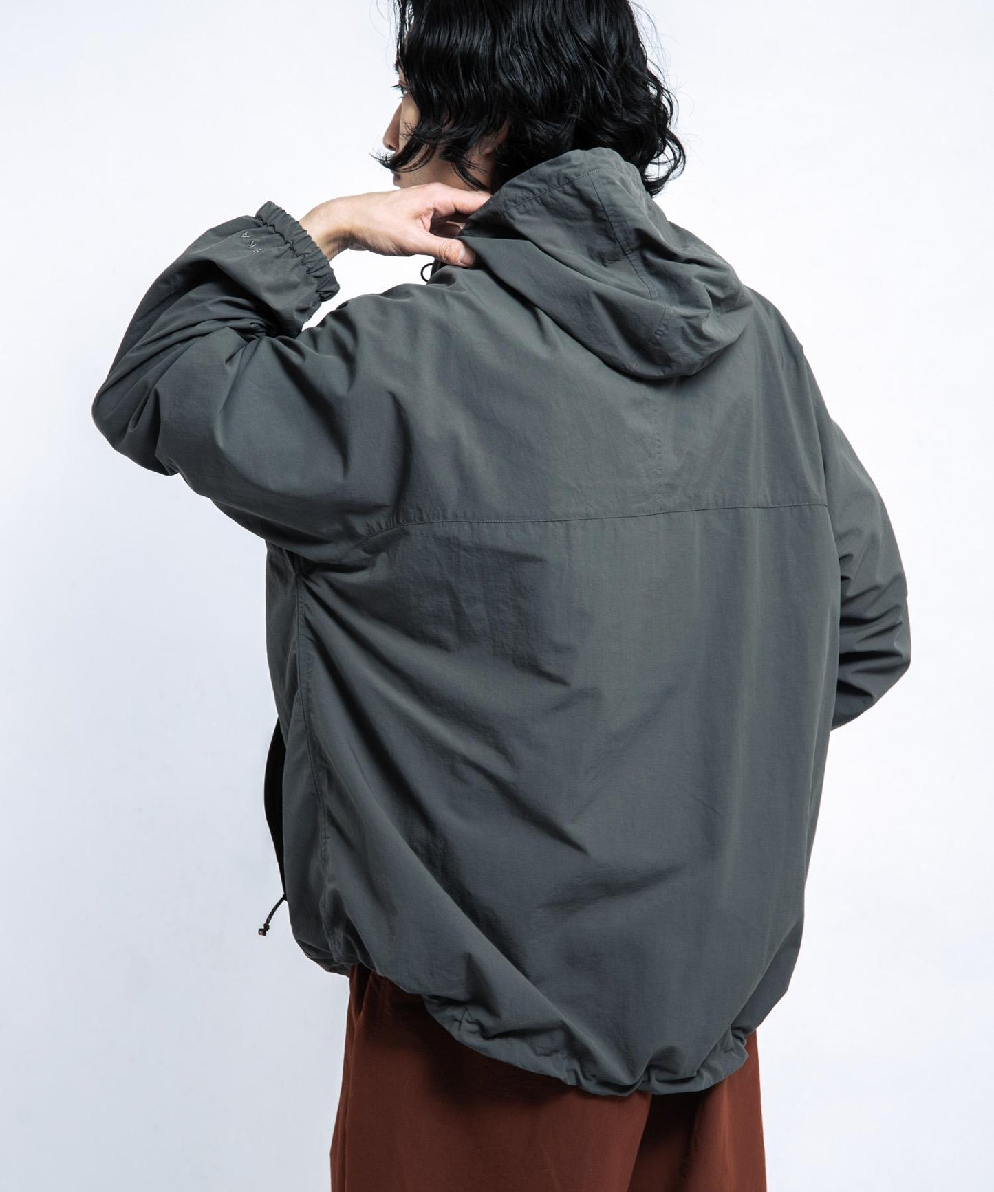 『UR TECH』尼龍塔夫綢連帽外套