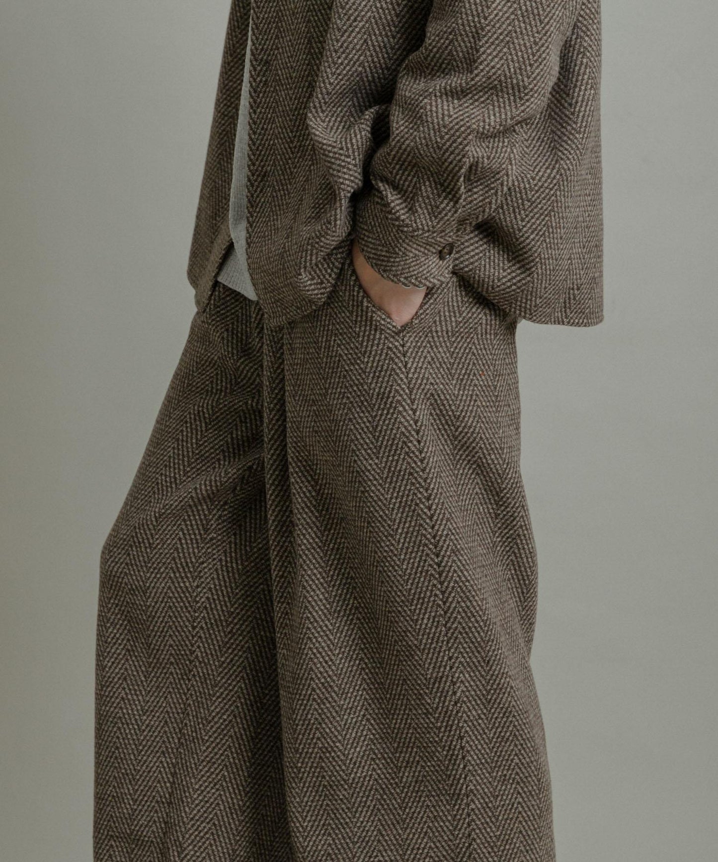 仿羊毛人字紋寬腿褲