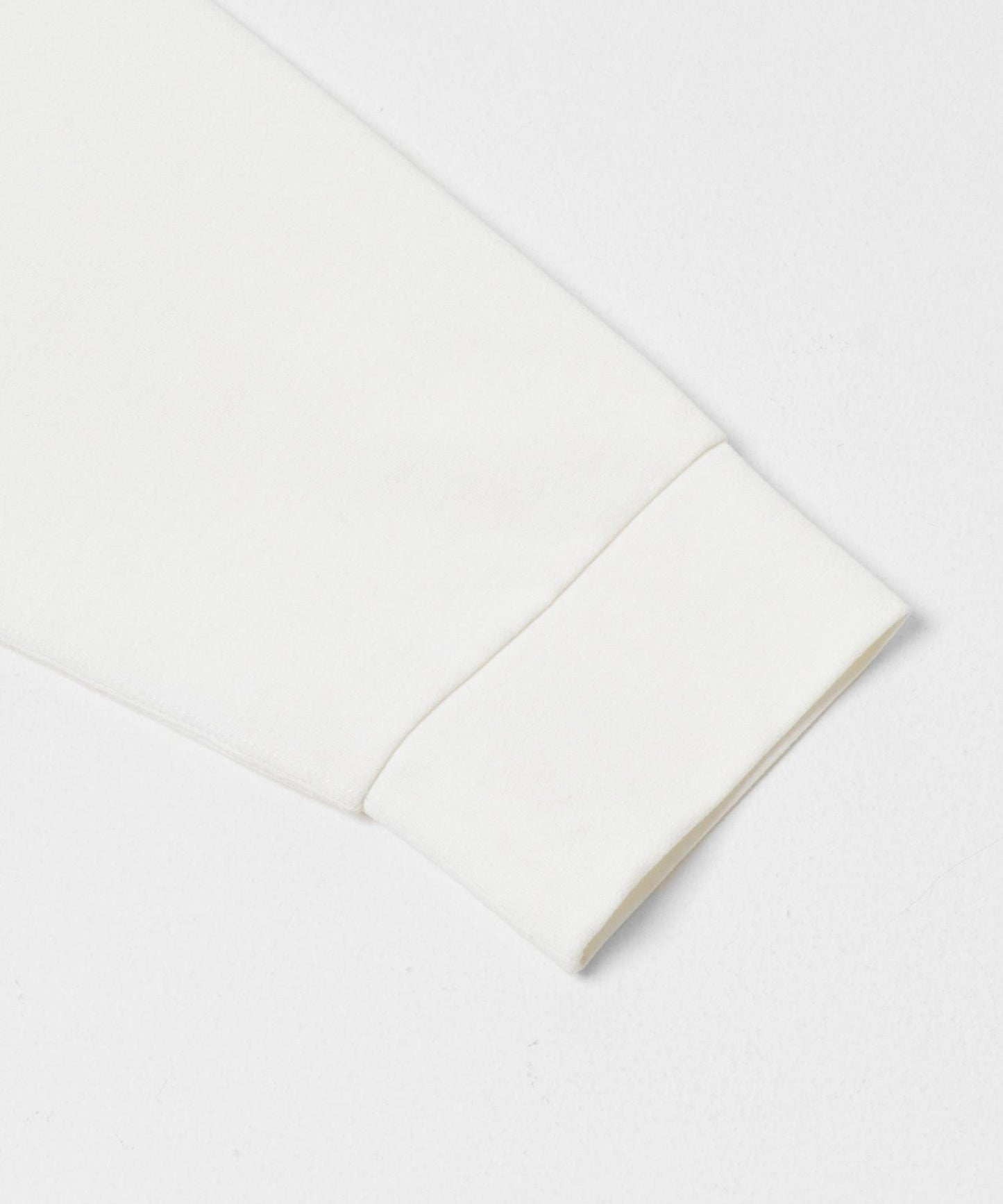 乾爽寬鬆版長袖T恤