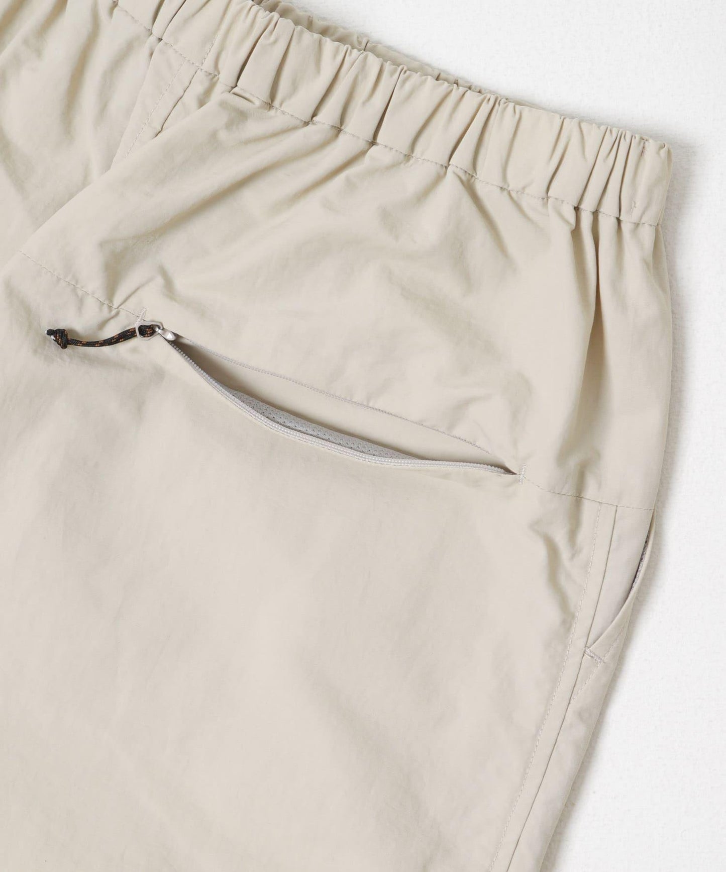 UR TECH尼龍塔夫綢裹身風半身裙