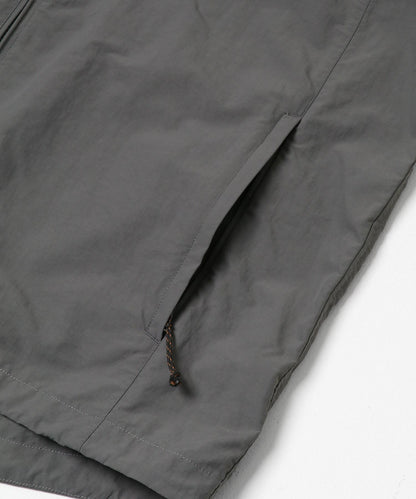 『UR TECH』尼龍塔夫綢連帽外套