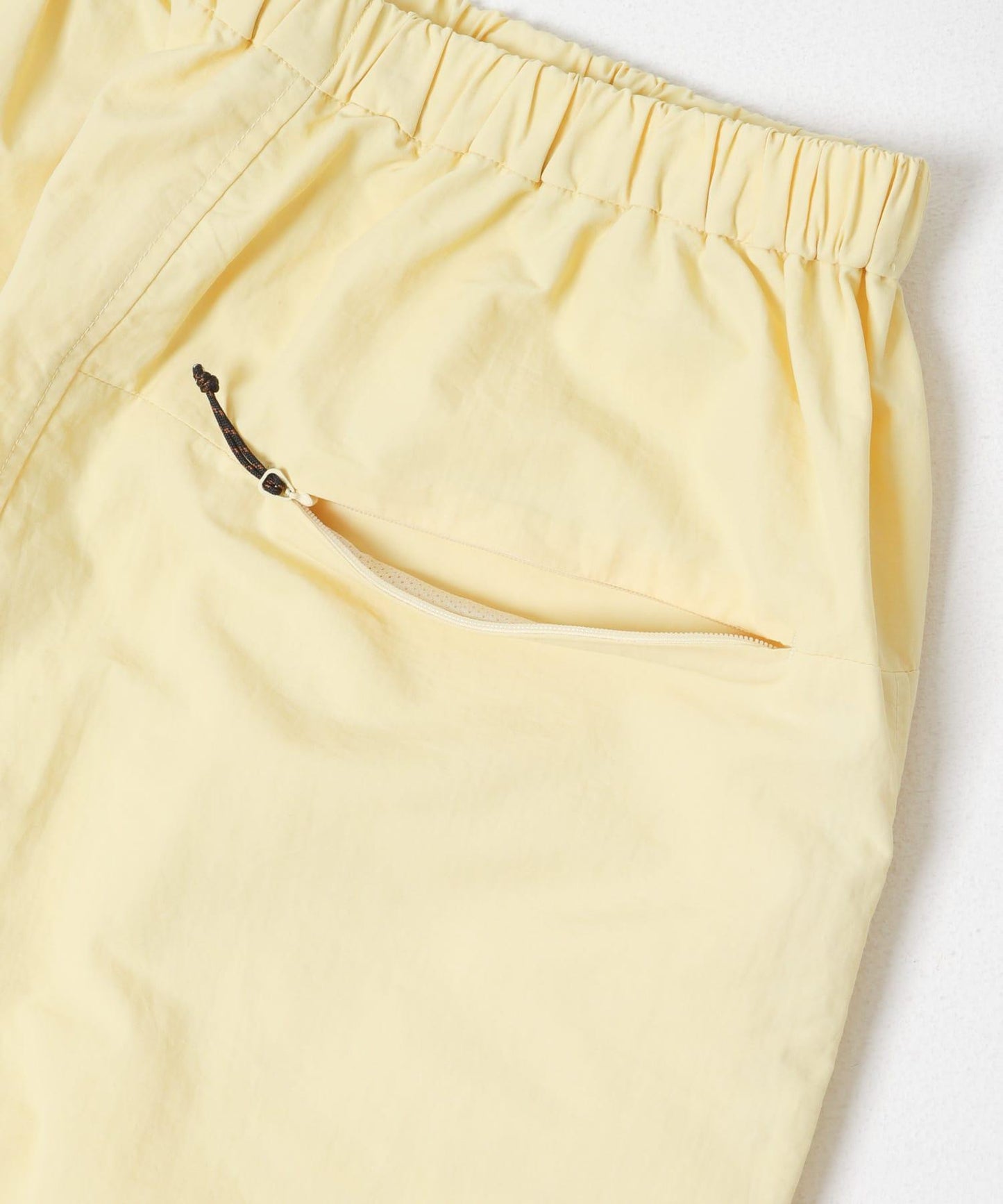 UR TECH尼龍塔夫綢裹身風半身裙