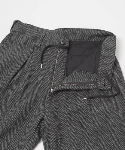 仿羊毛人字紋寬腿褲