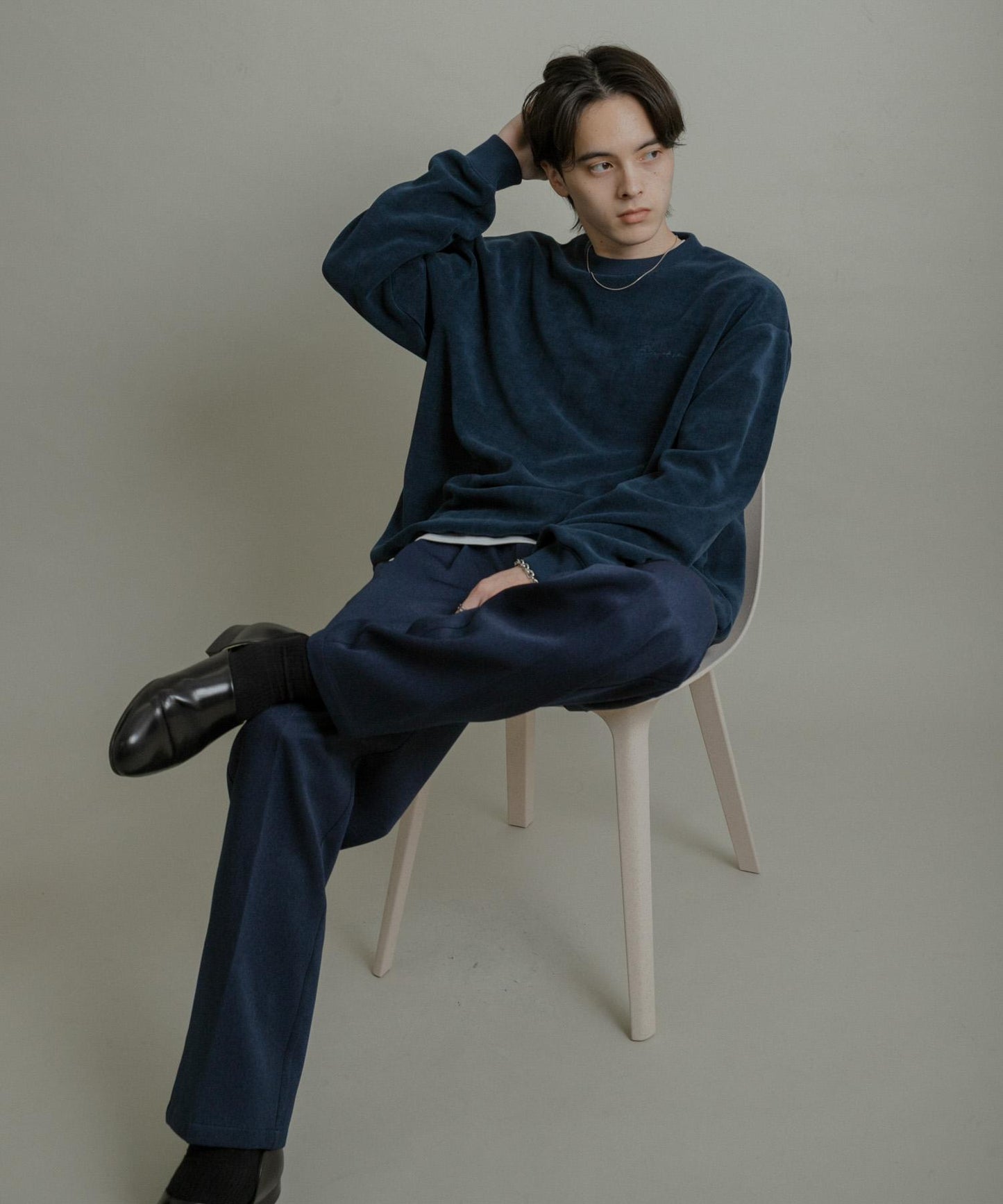 針織抓絨圓領套頭衫