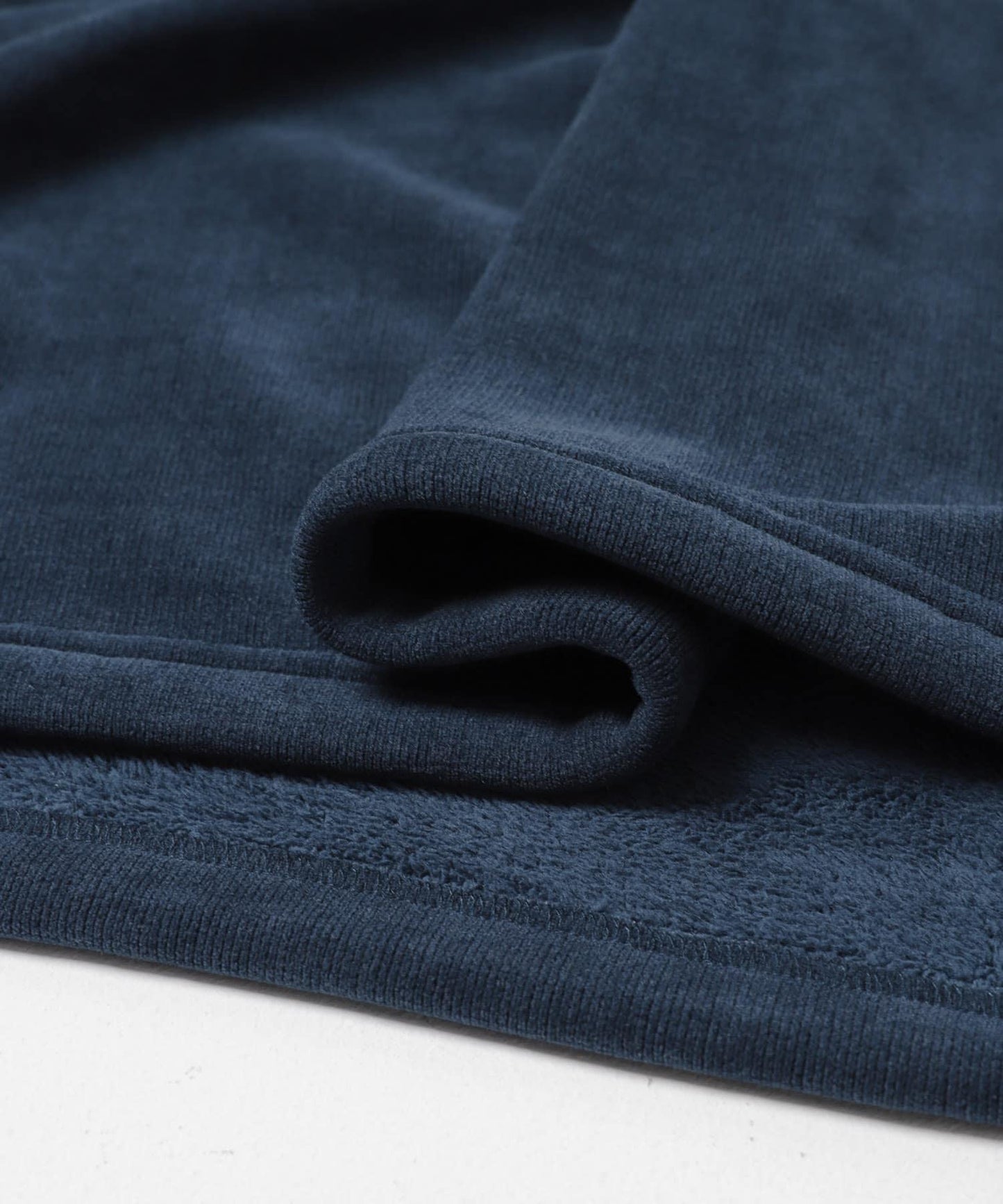 針織抓絨圓領套頭衫