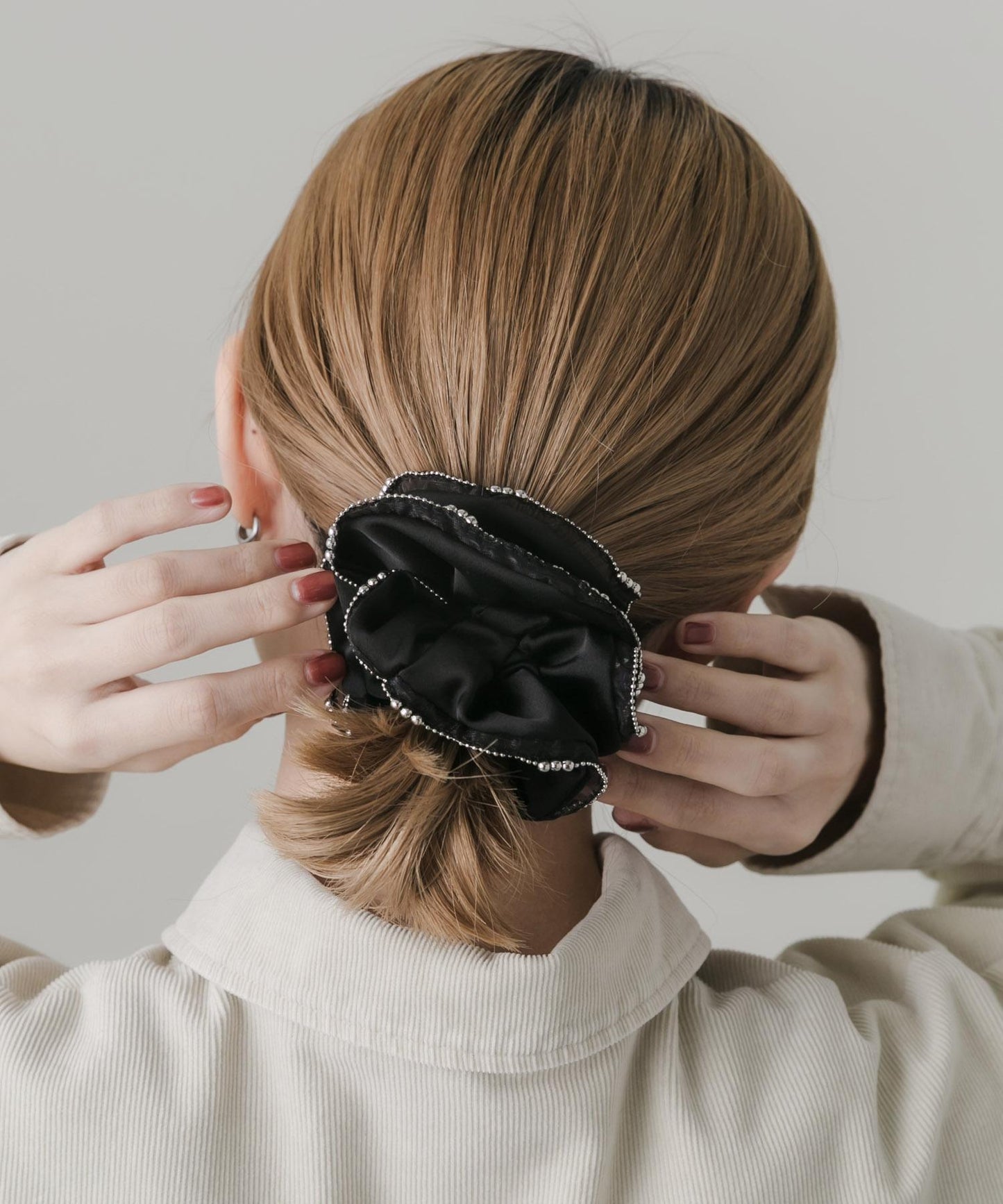 鏈條裝飾緞面髮圈