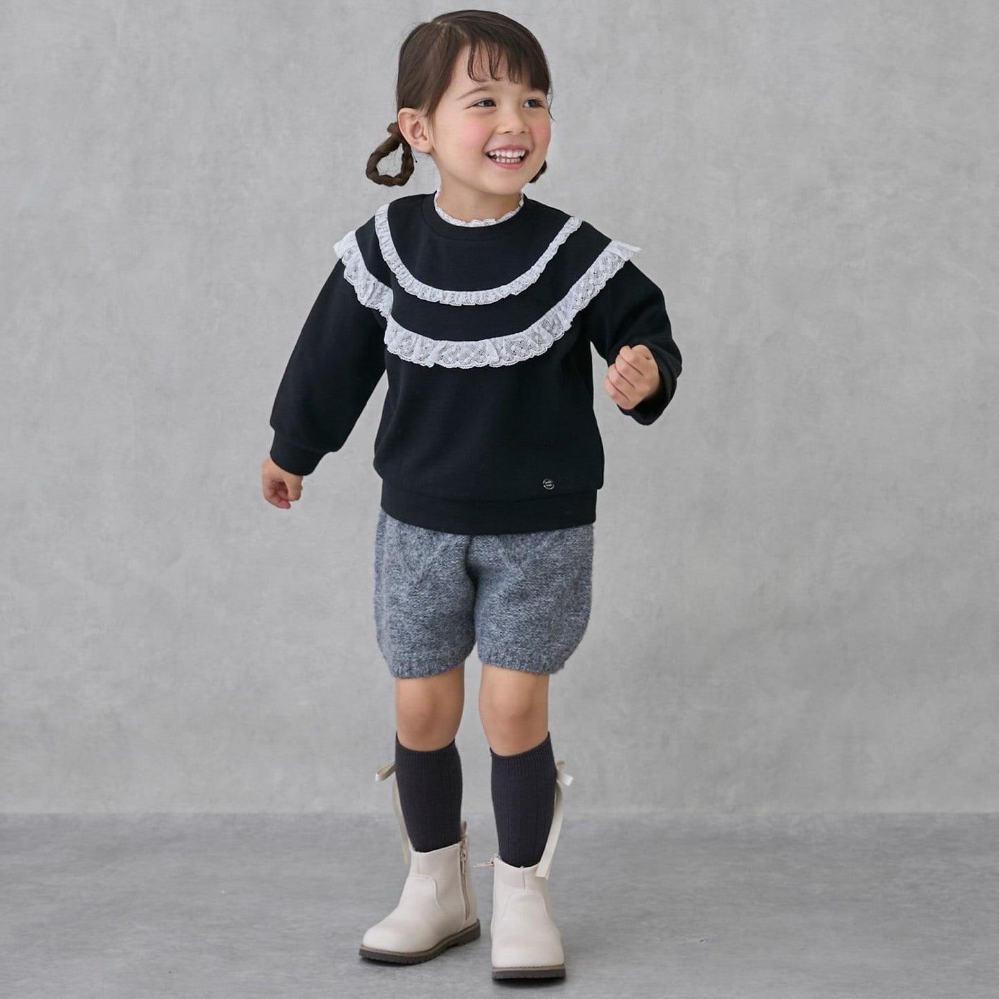 鏤空蕾絲拼接衛衣