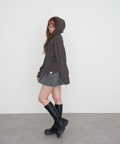 麻花紋胸部刺繡連帽衛衣