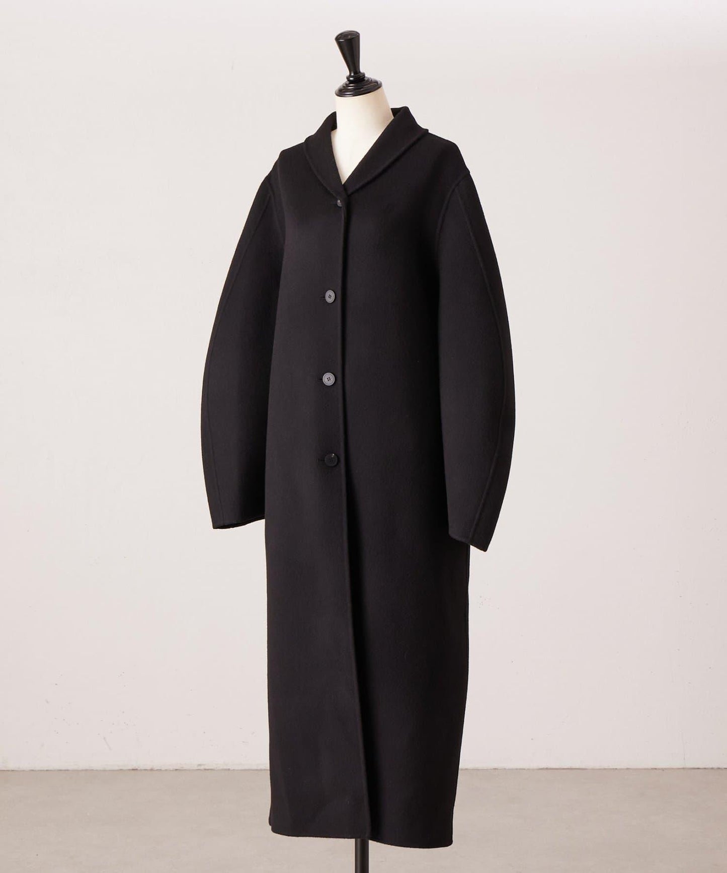 《RRACE》披肩領長款大衣