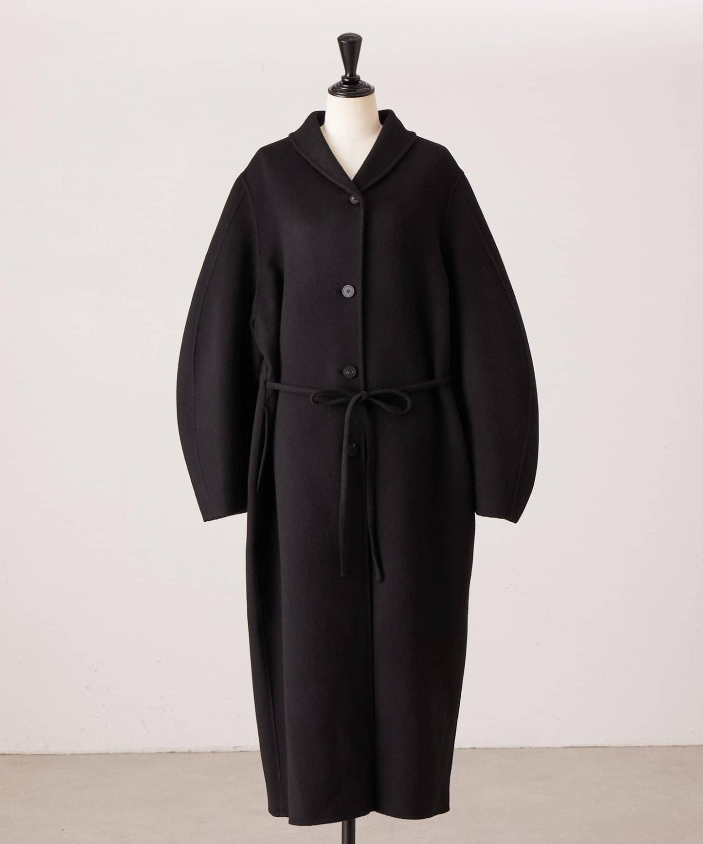 《RRACE》披肩領長款大衣