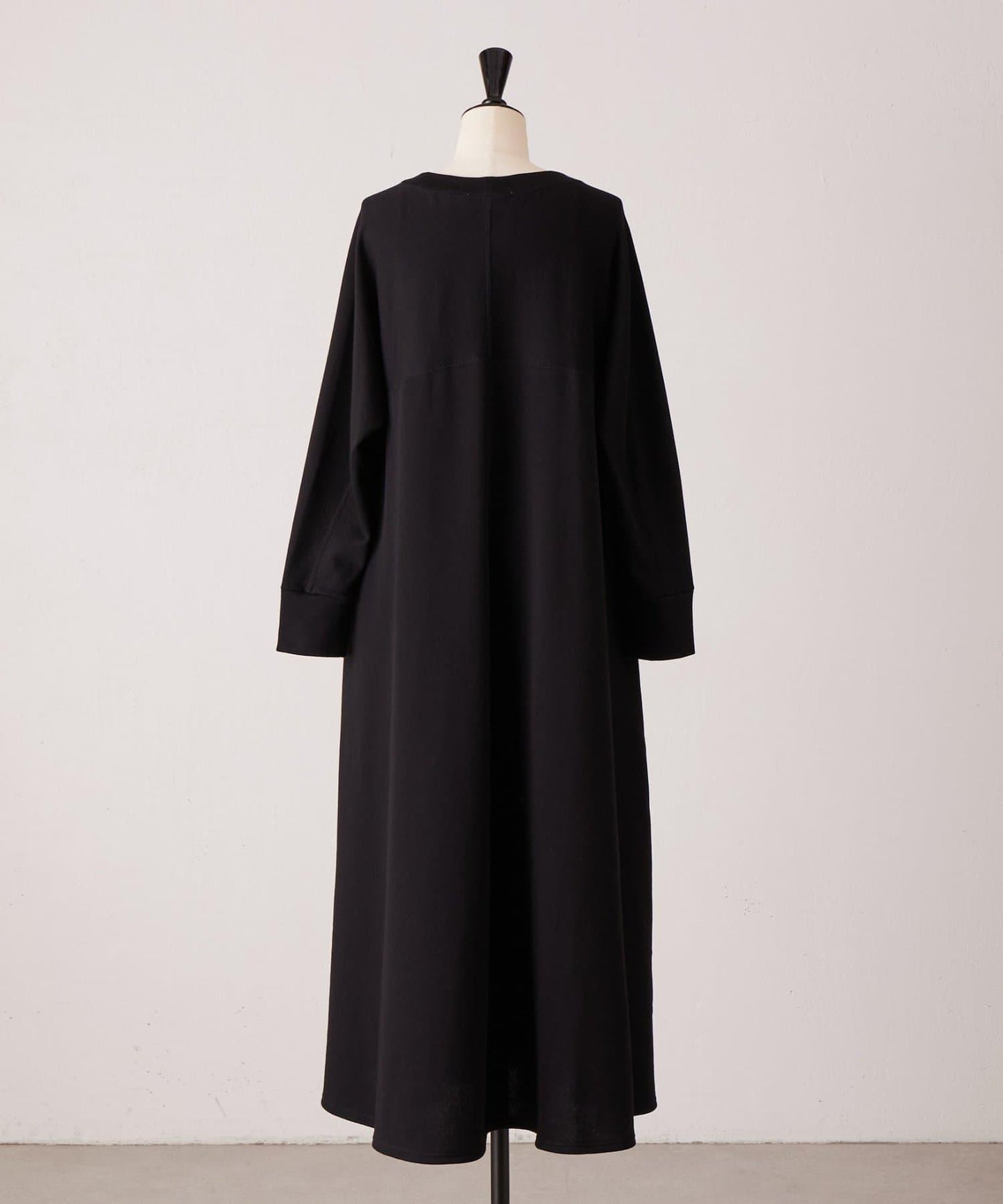 加絨喇叭連衣裙