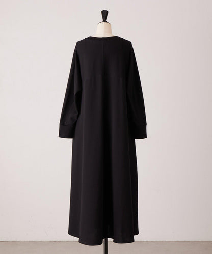 加絨喇叭連衣裙