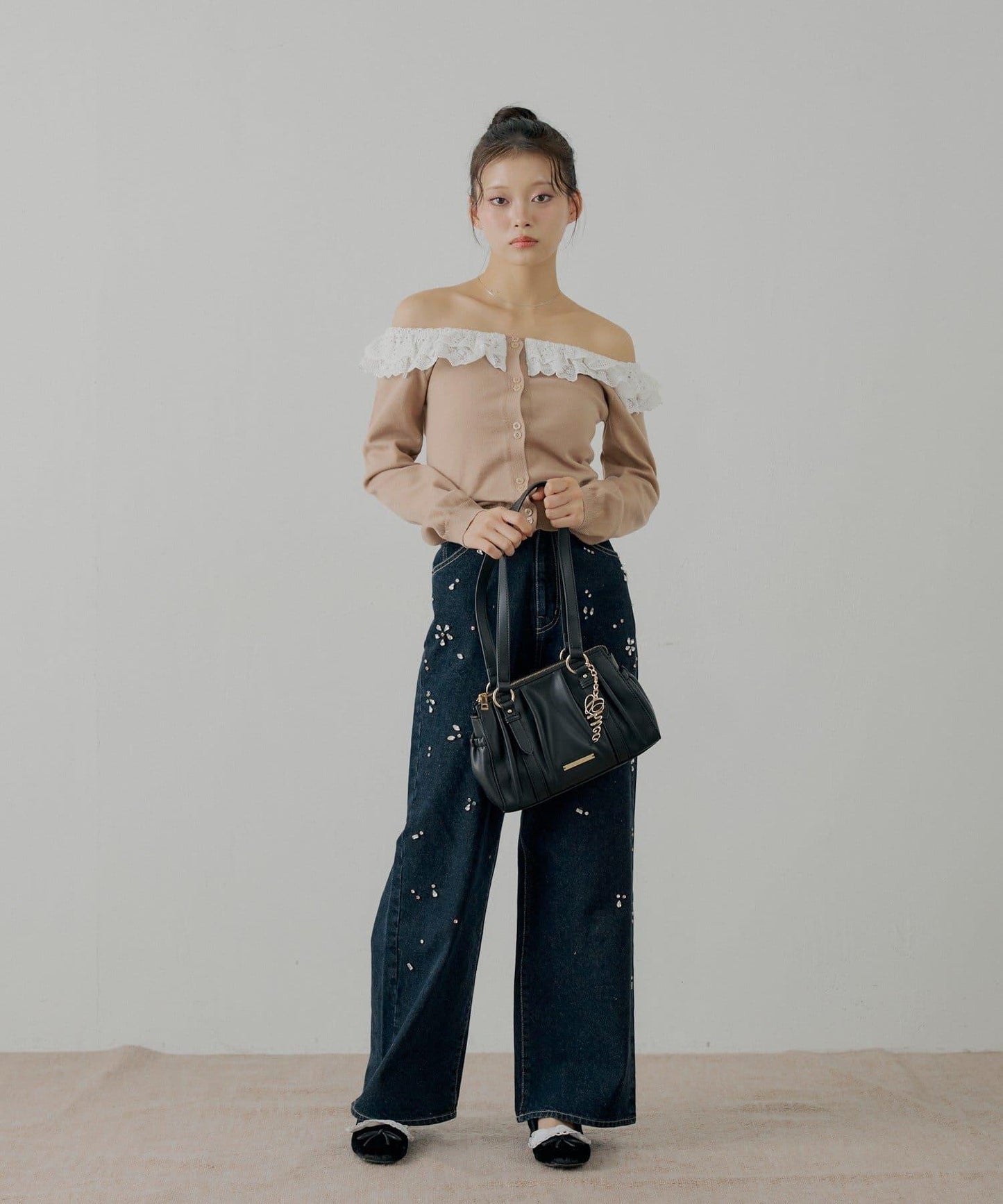 蕾絲層疊一字肩開衫