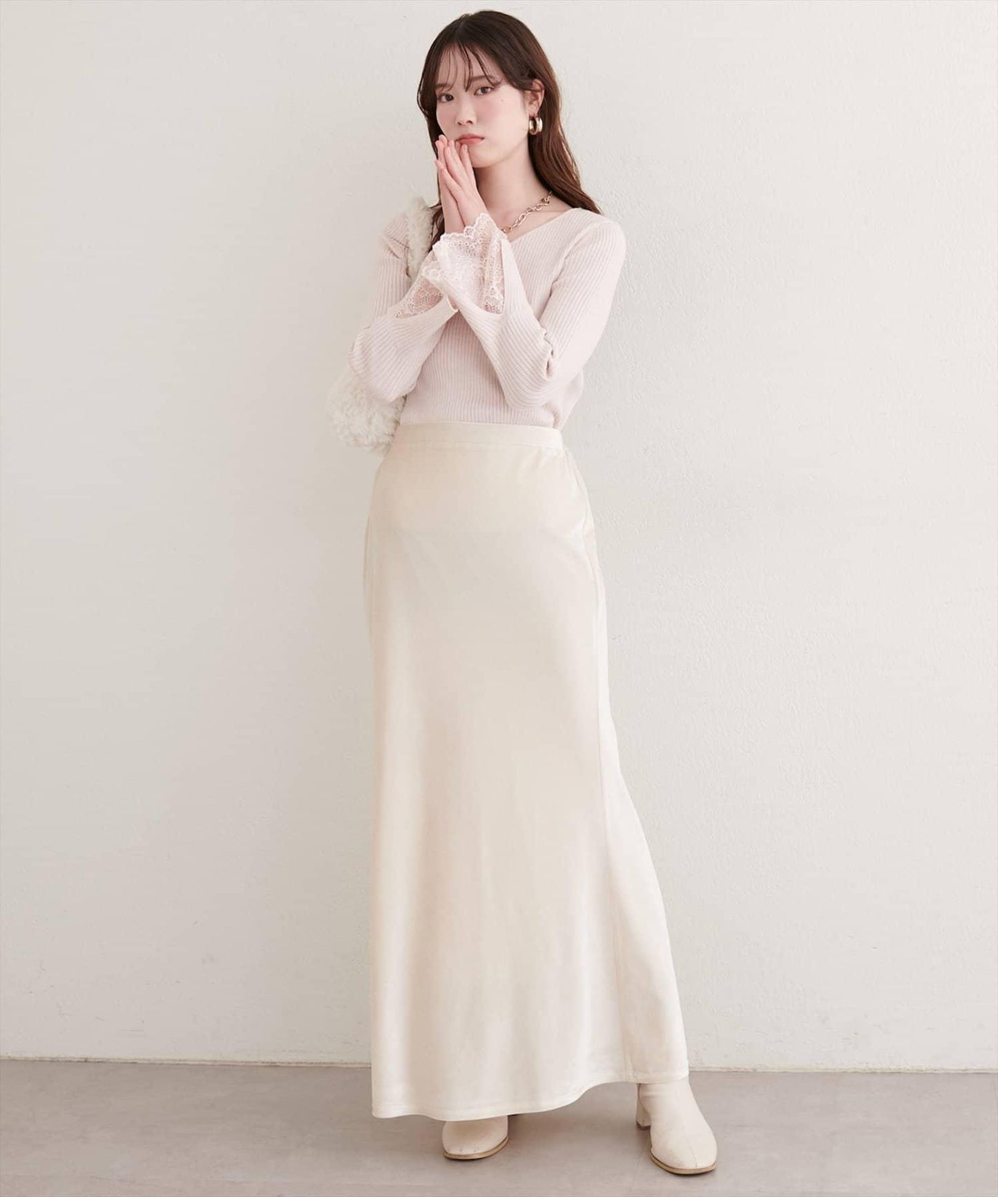 前後兩穿袖口蕾絲羅紋針織衫