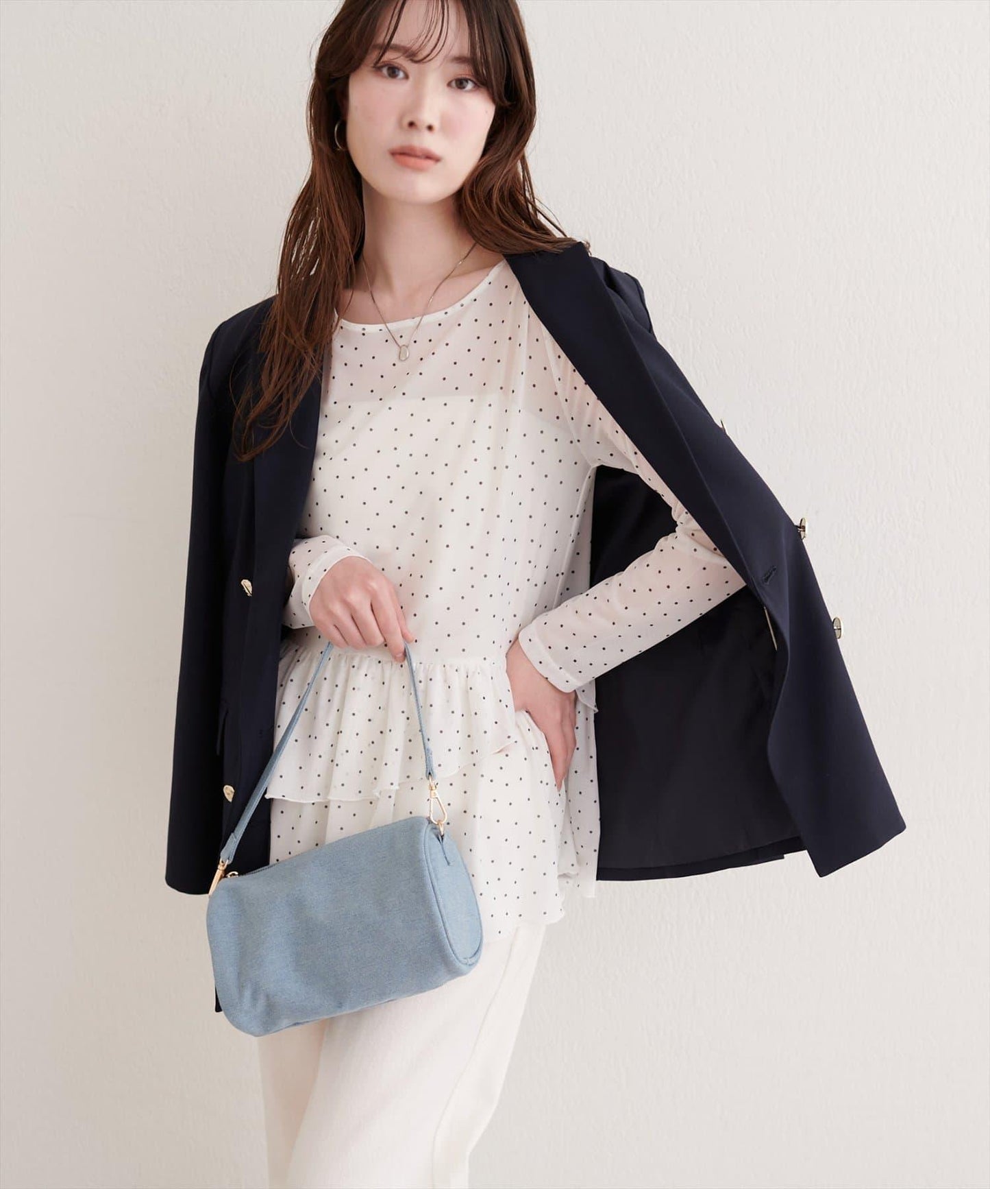 全蕾絲層疊上衣