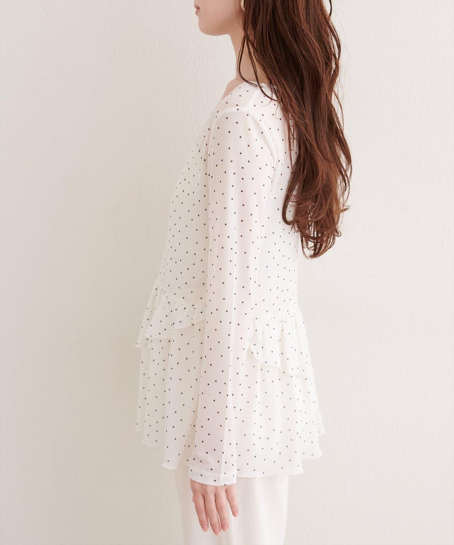 全蕾絲層疊上衣