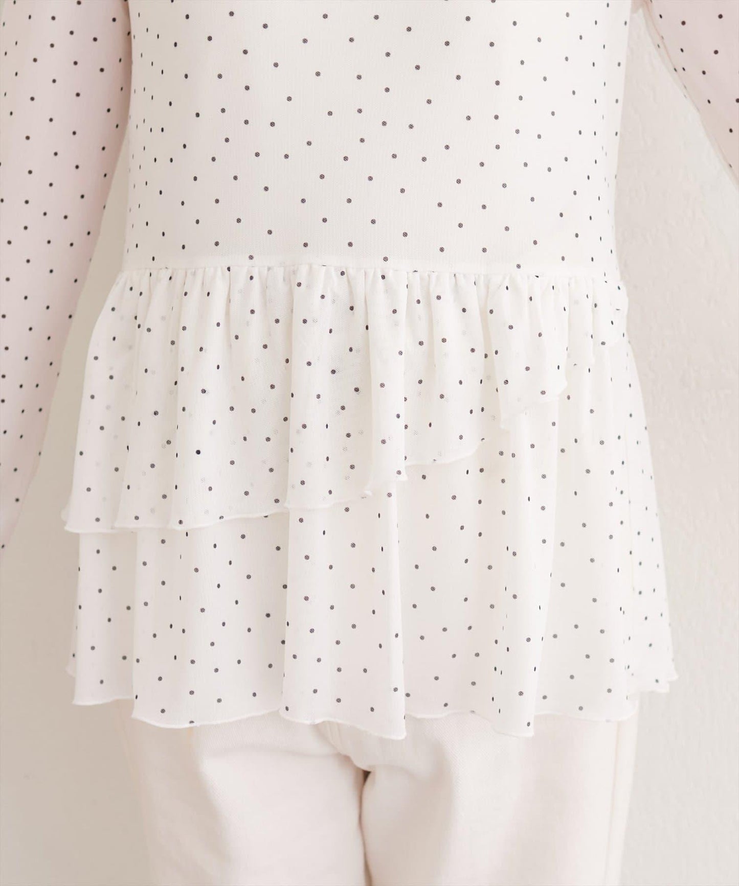 全蕾絲層疊上衣