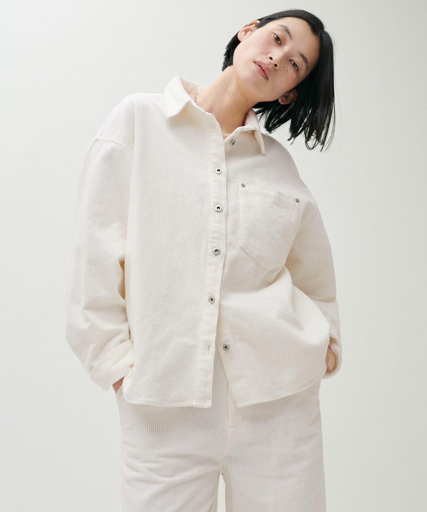 燈芯絨寬鬆襯衫