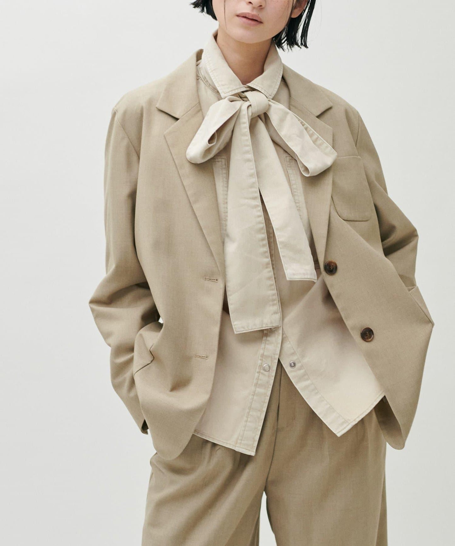 蝴蝶結大口袋牛仔襯衫