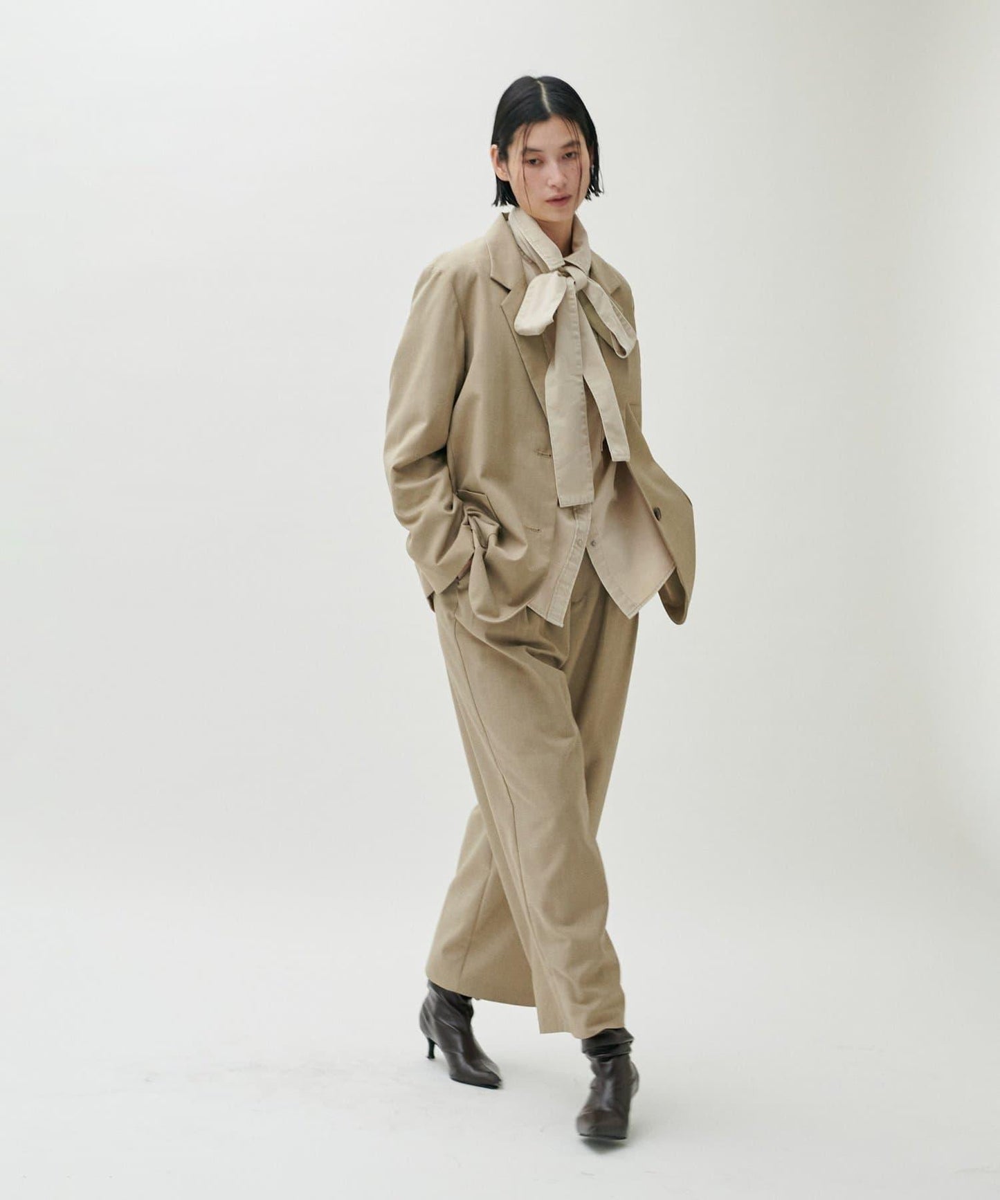 蝴蝶結大口袋牛仔襯衫