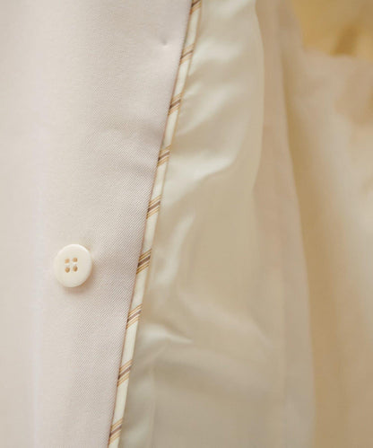 金色紐扣西裝外套