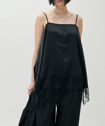 前後兩穿下襬蕾絲吊帶襯衫