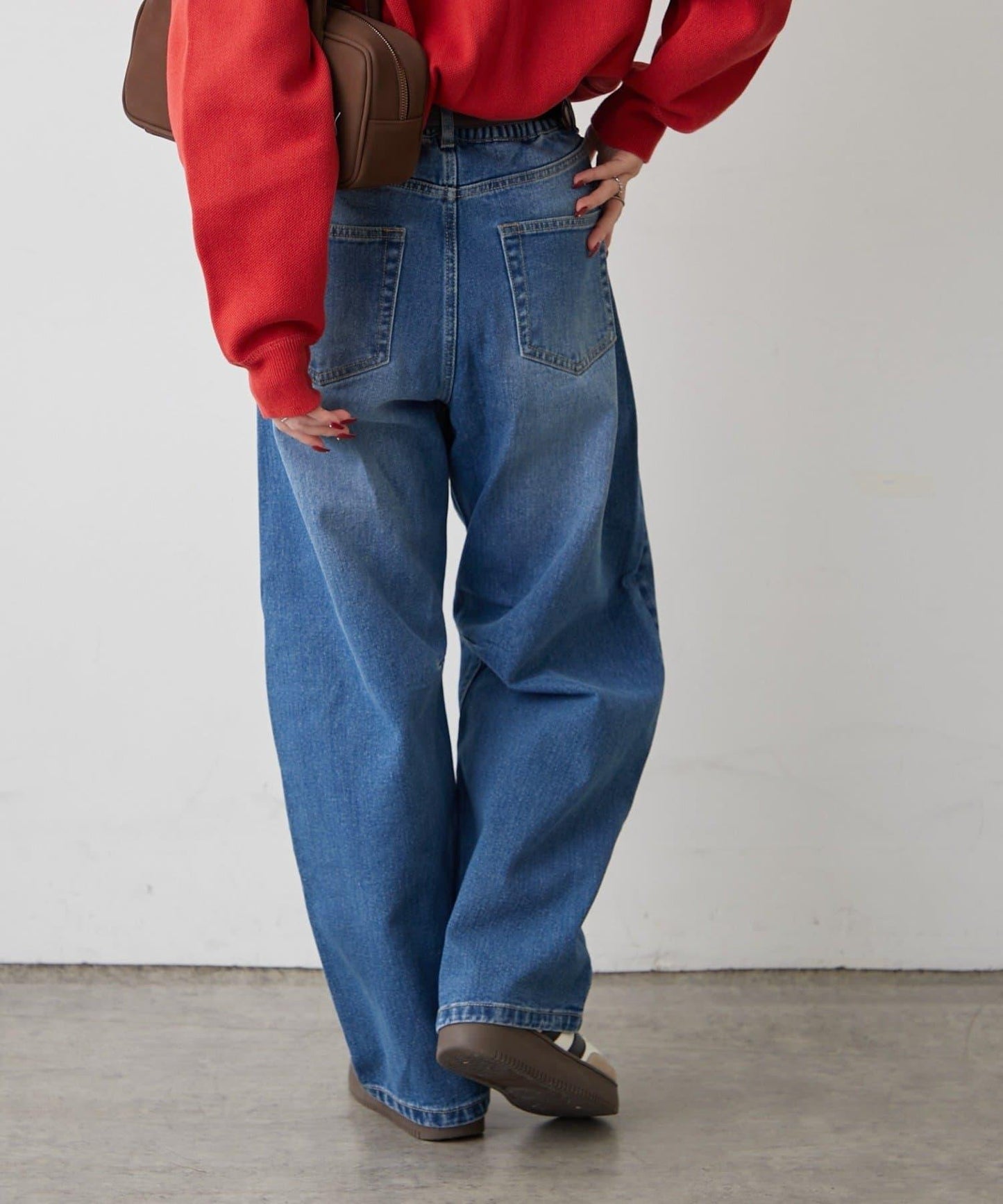 【2026春夏】弧形線條牛仔褲