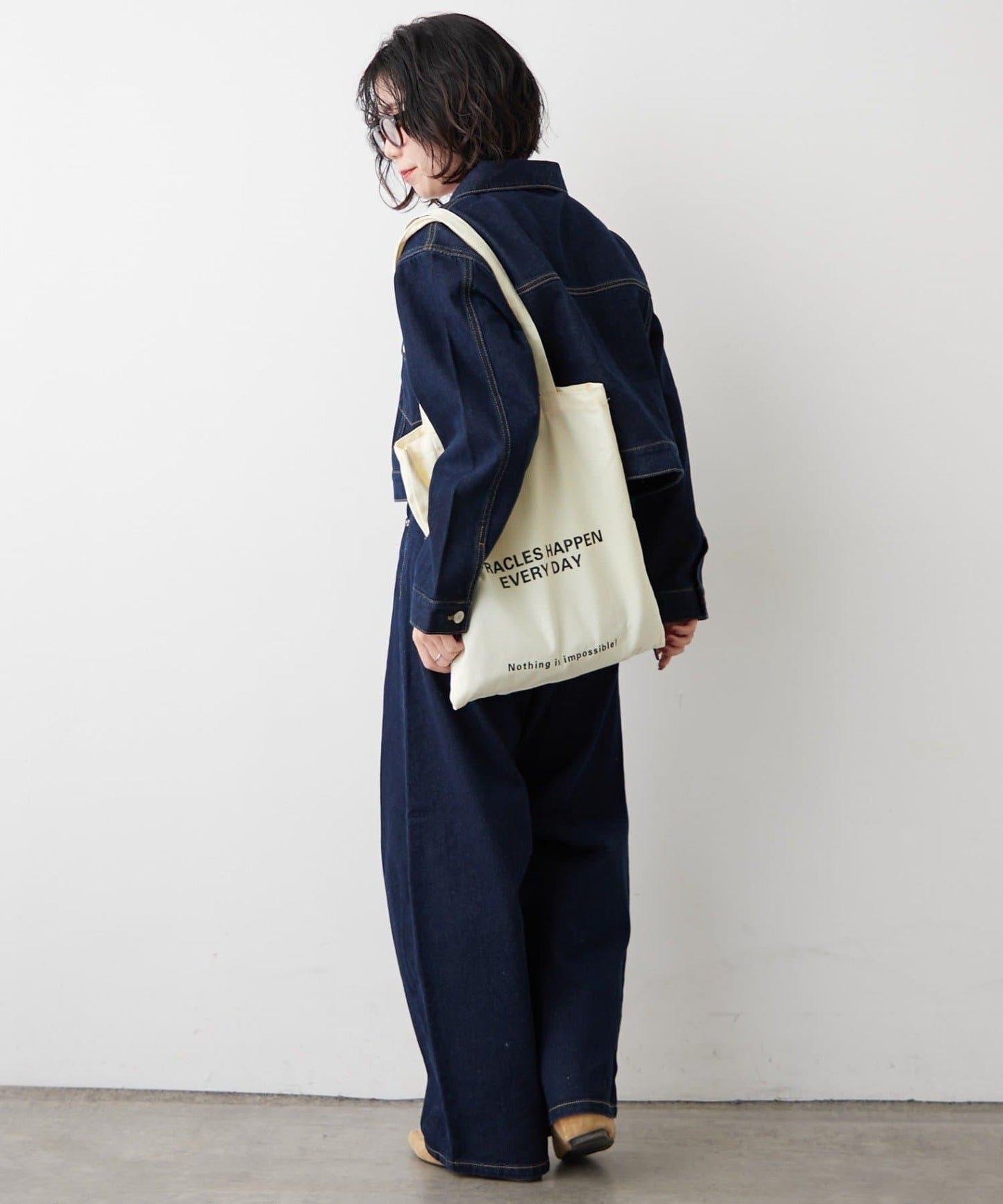 【2026春夏】弧形線條牛仔褲