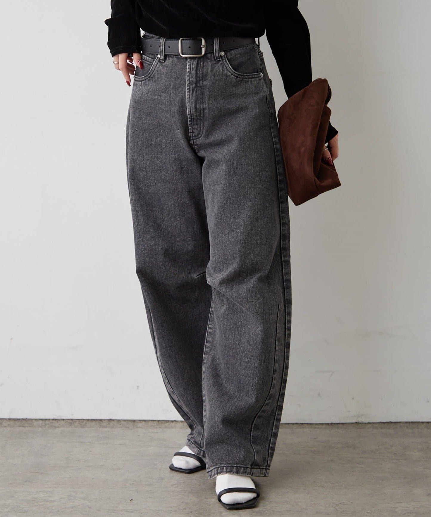 【2026春夏】弧形線條牛仔褲