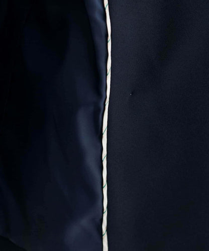 金色紐扣西裝外套