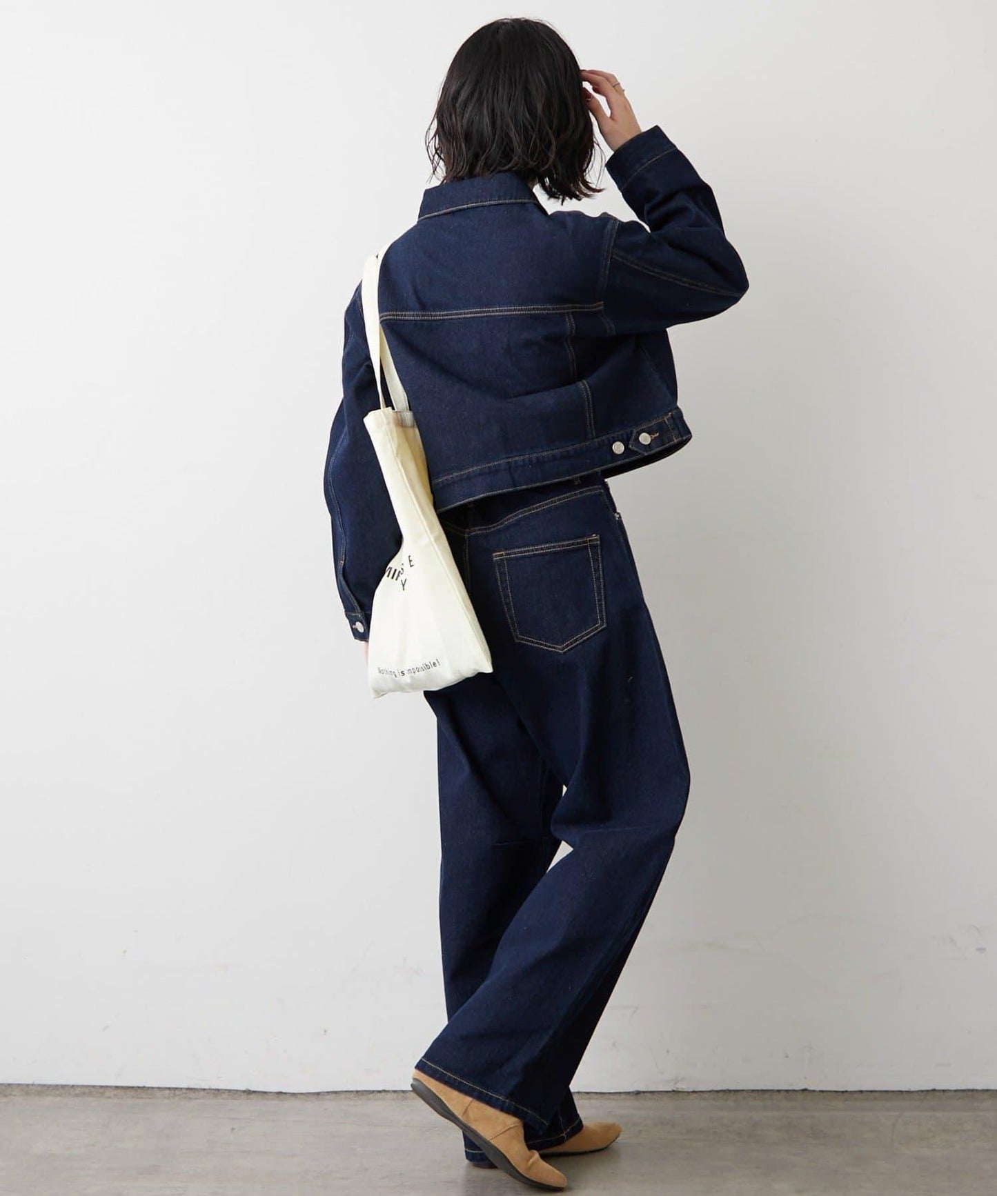 【2026春夏】弧形線條牛仔褲