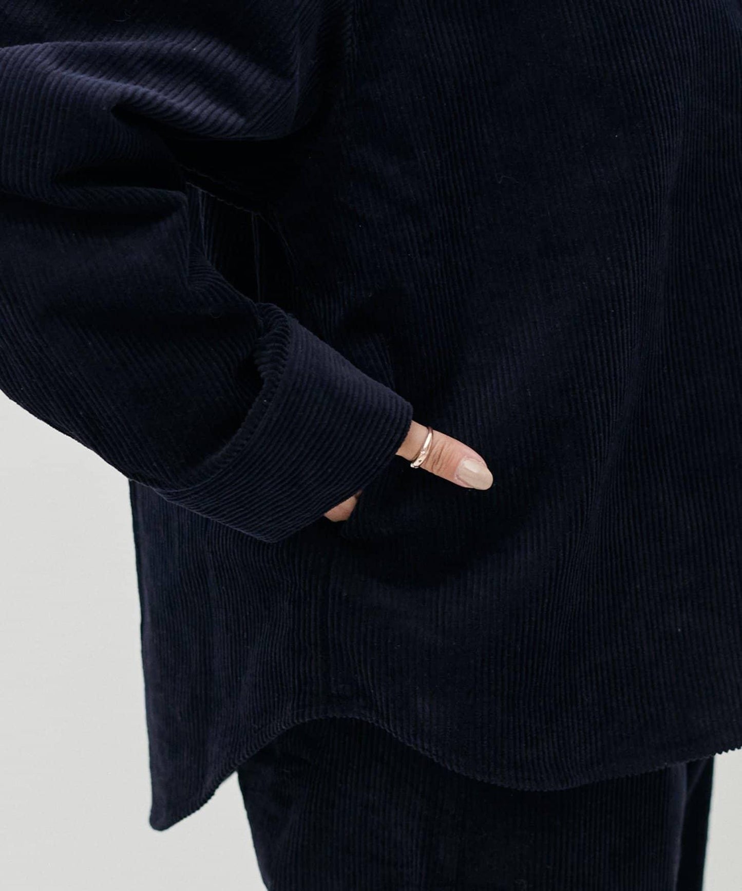 燈芯絨寬鬆襯衫