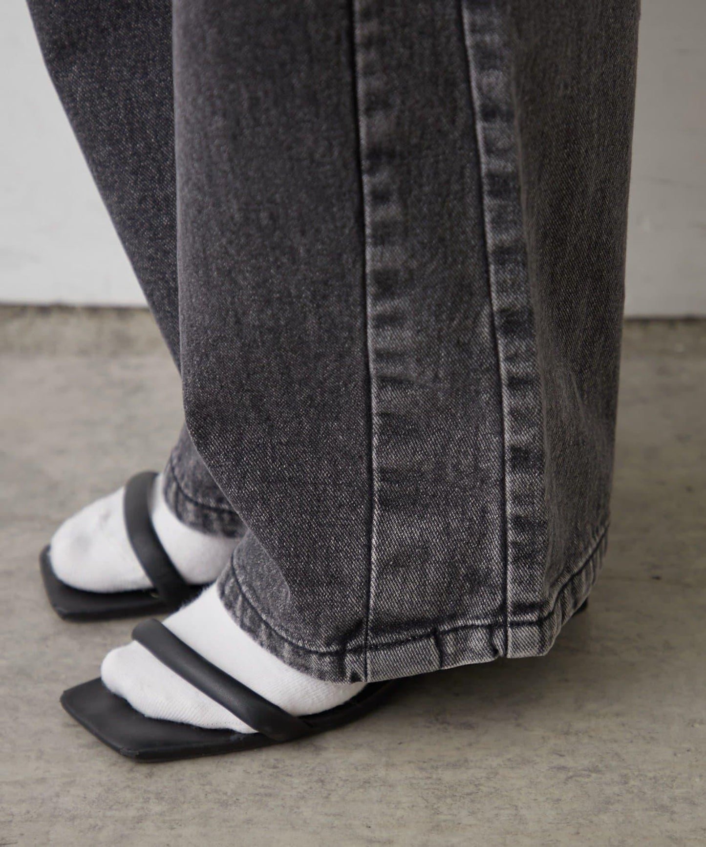 【2026春夏】弧形線條牛仔褲