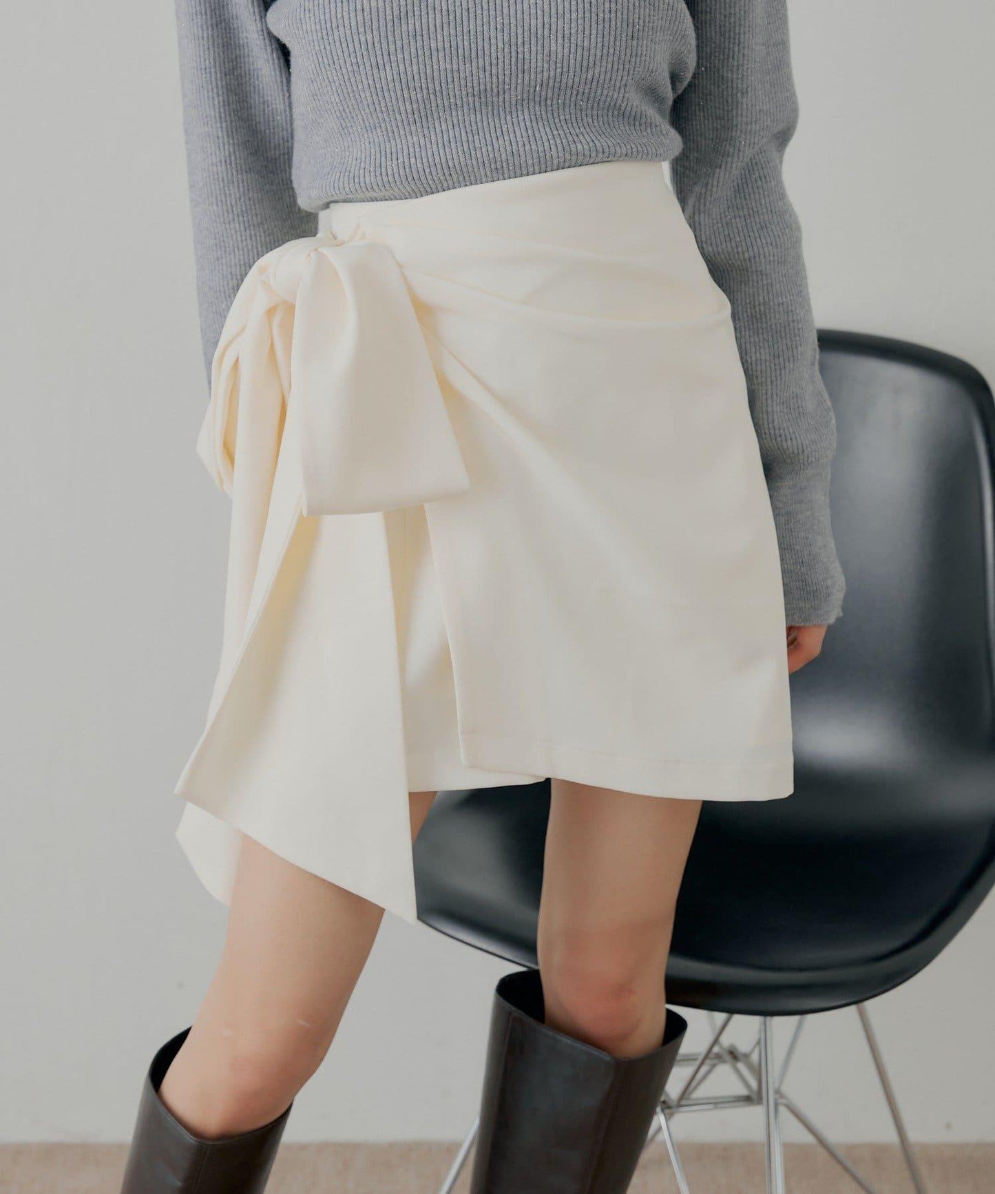 蝴蝶結包裹半身裙+休閒短褲