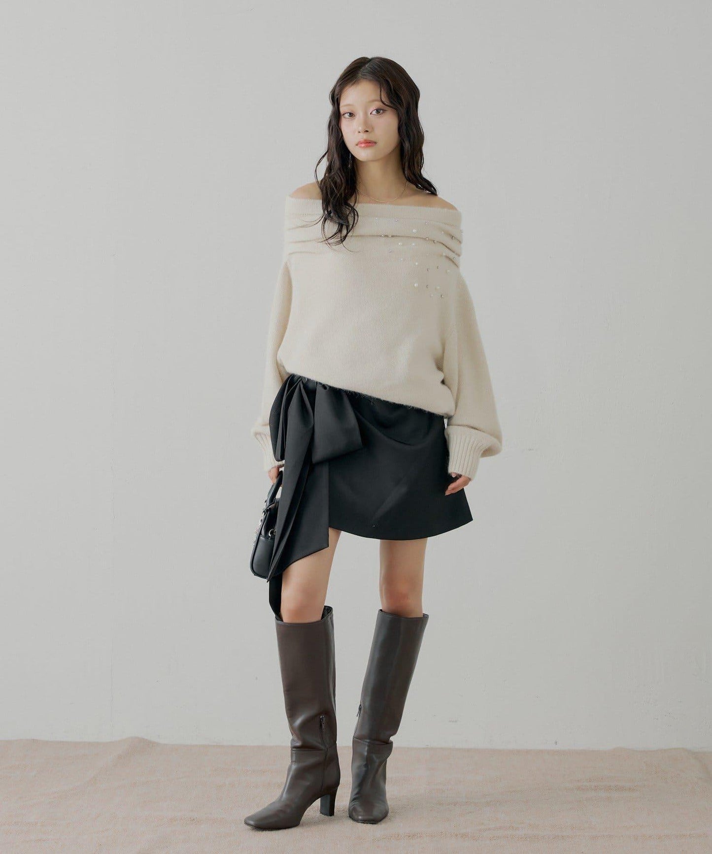 蝴蝶結包裹半身裙+休閒短褲