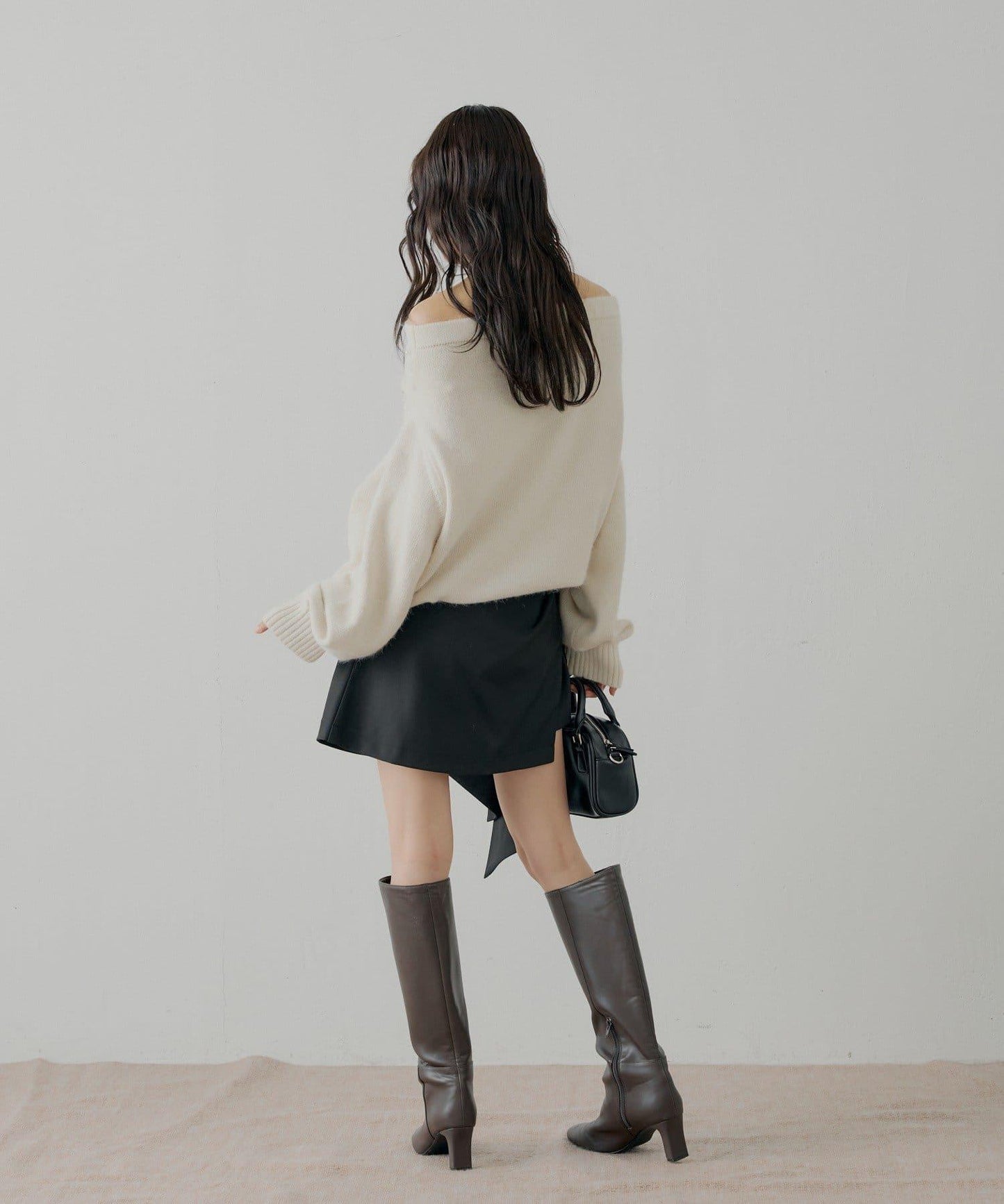 蝴蝶結包裹半身裙+休閒短褲