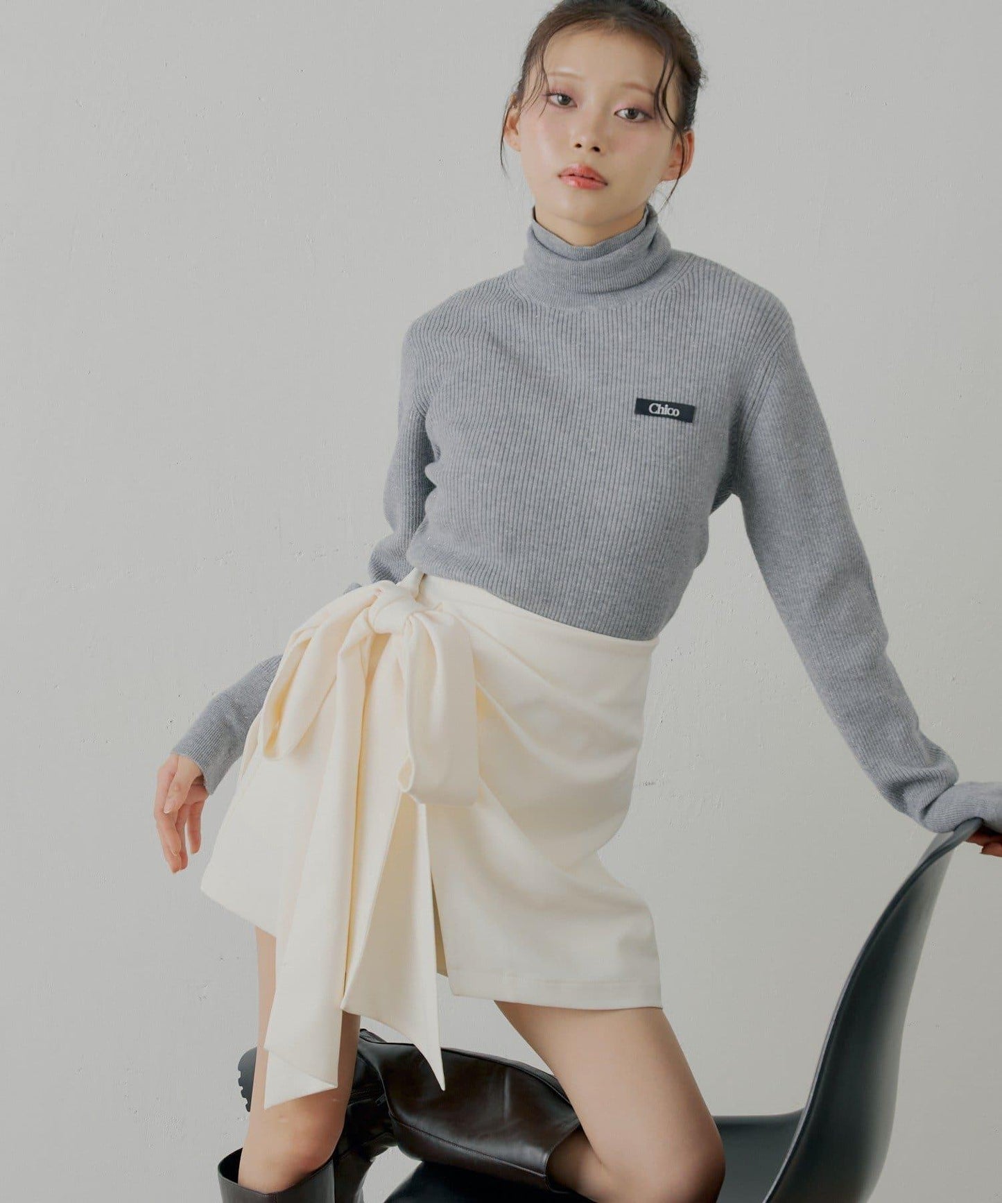 蝴蝶結包裹半身裙+休閒短褲