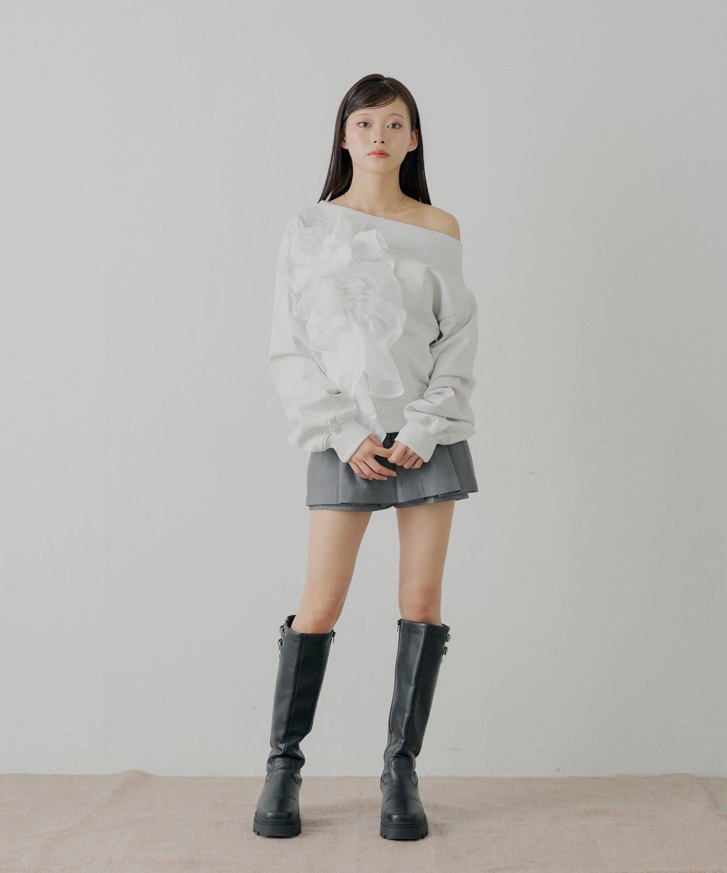 拼接網紗設計一字肩衛衣