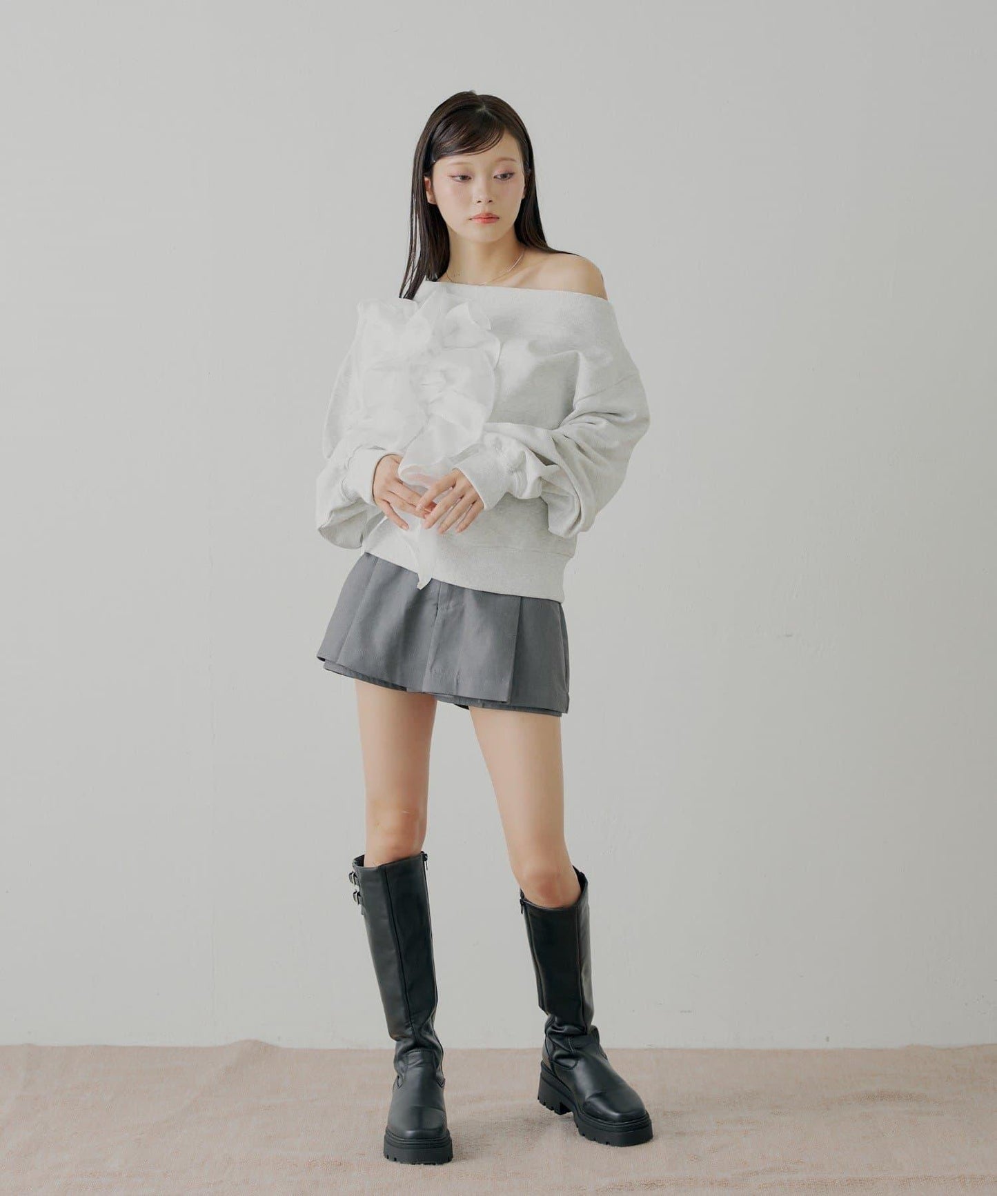 拼接網紗設計一字肩衛衣