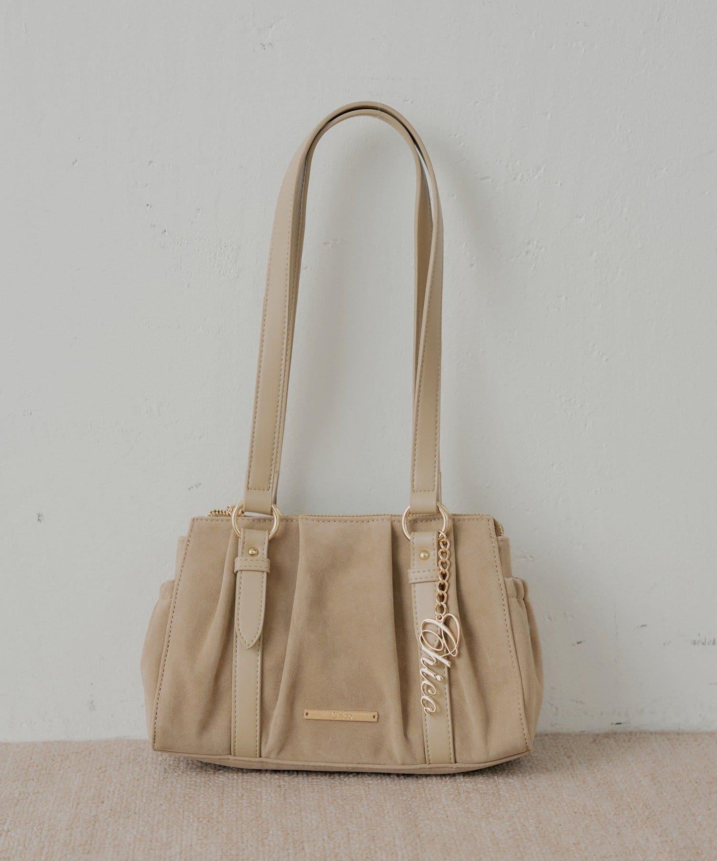 帶吊墜褶皺設計波士頓包