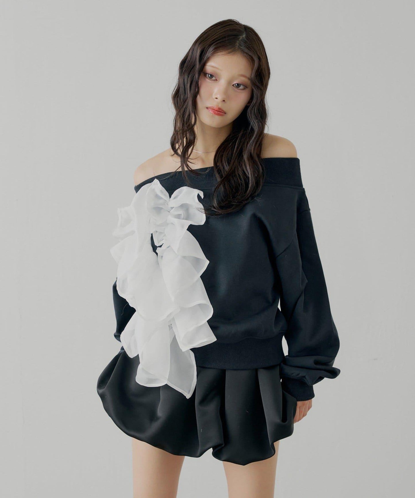 拼接網紗設計一字肩衛衣