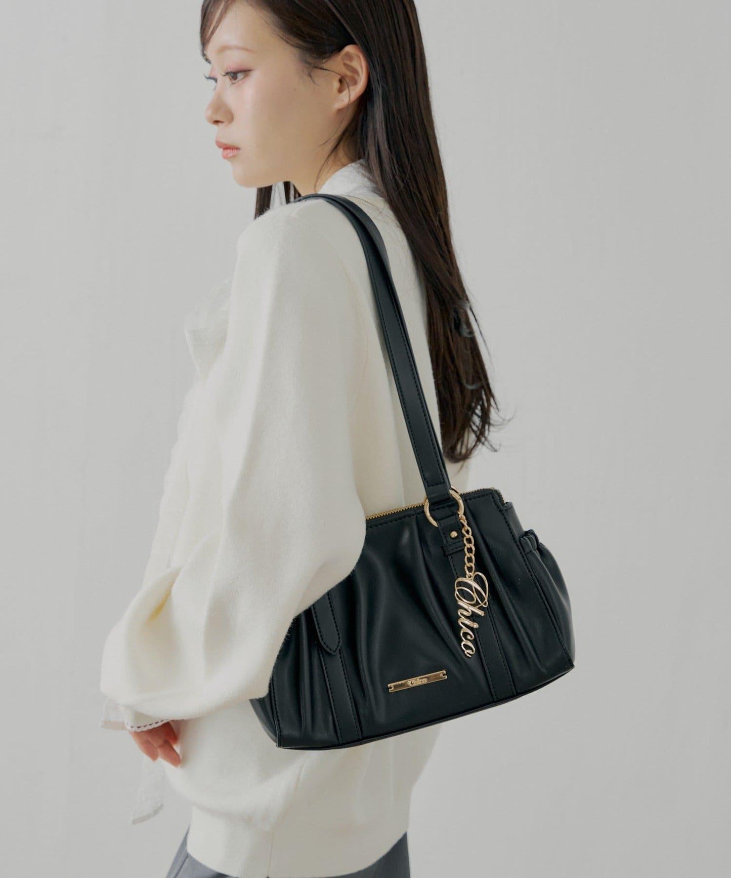 帶吊墜褶皺設計波士頓包