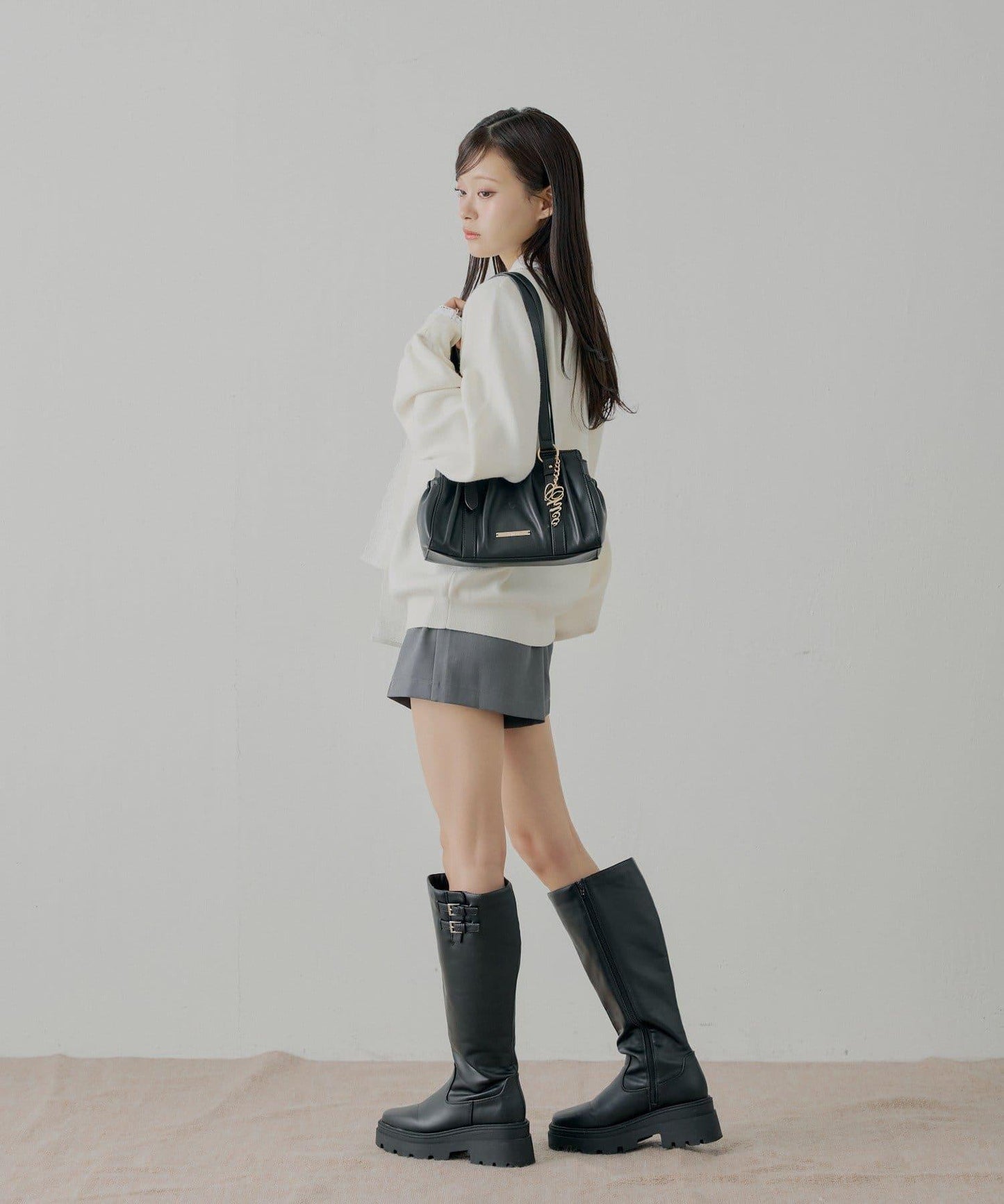 帶吊墜褶皺設計波士頓包