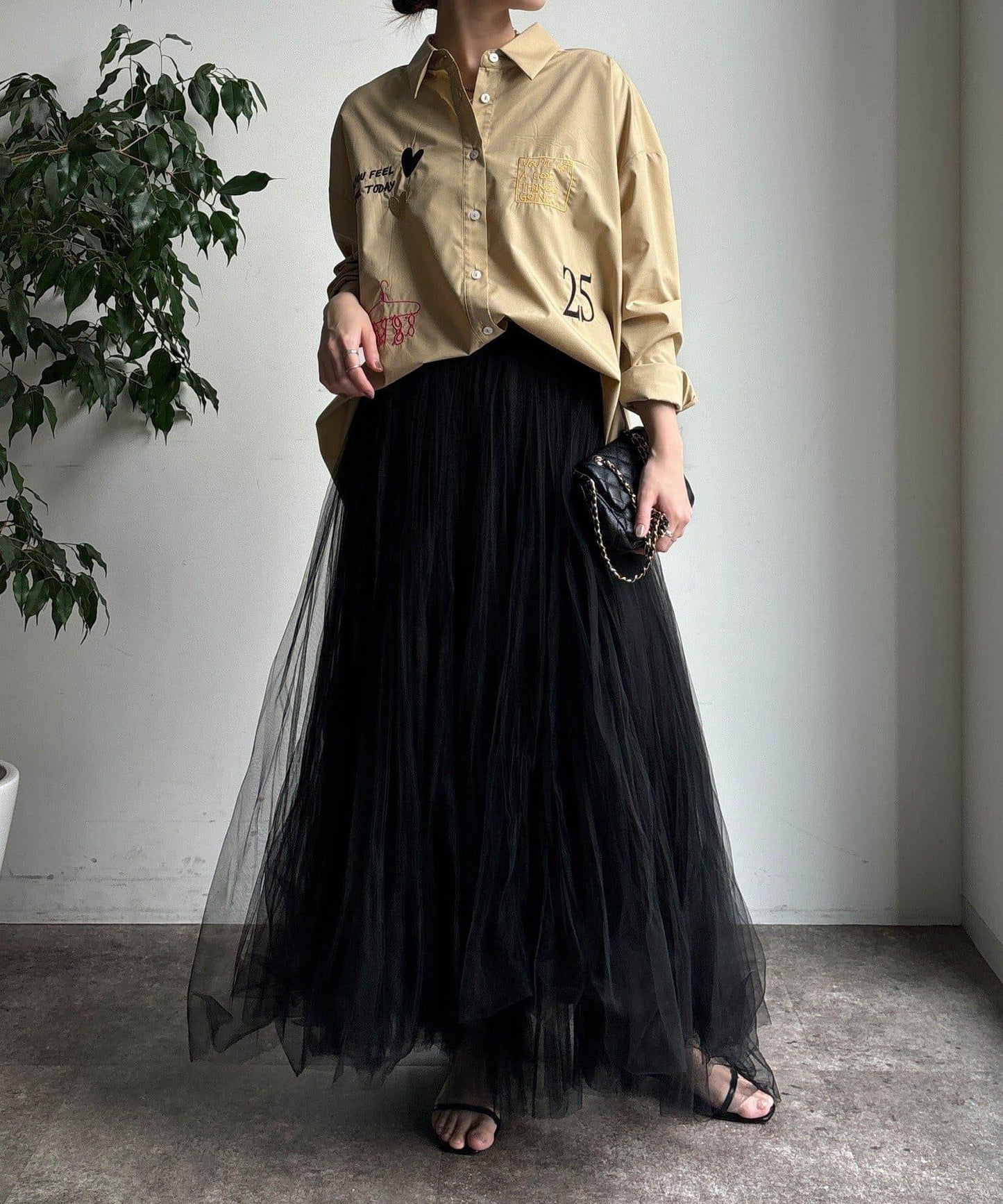 字母刺繡印花襯衫