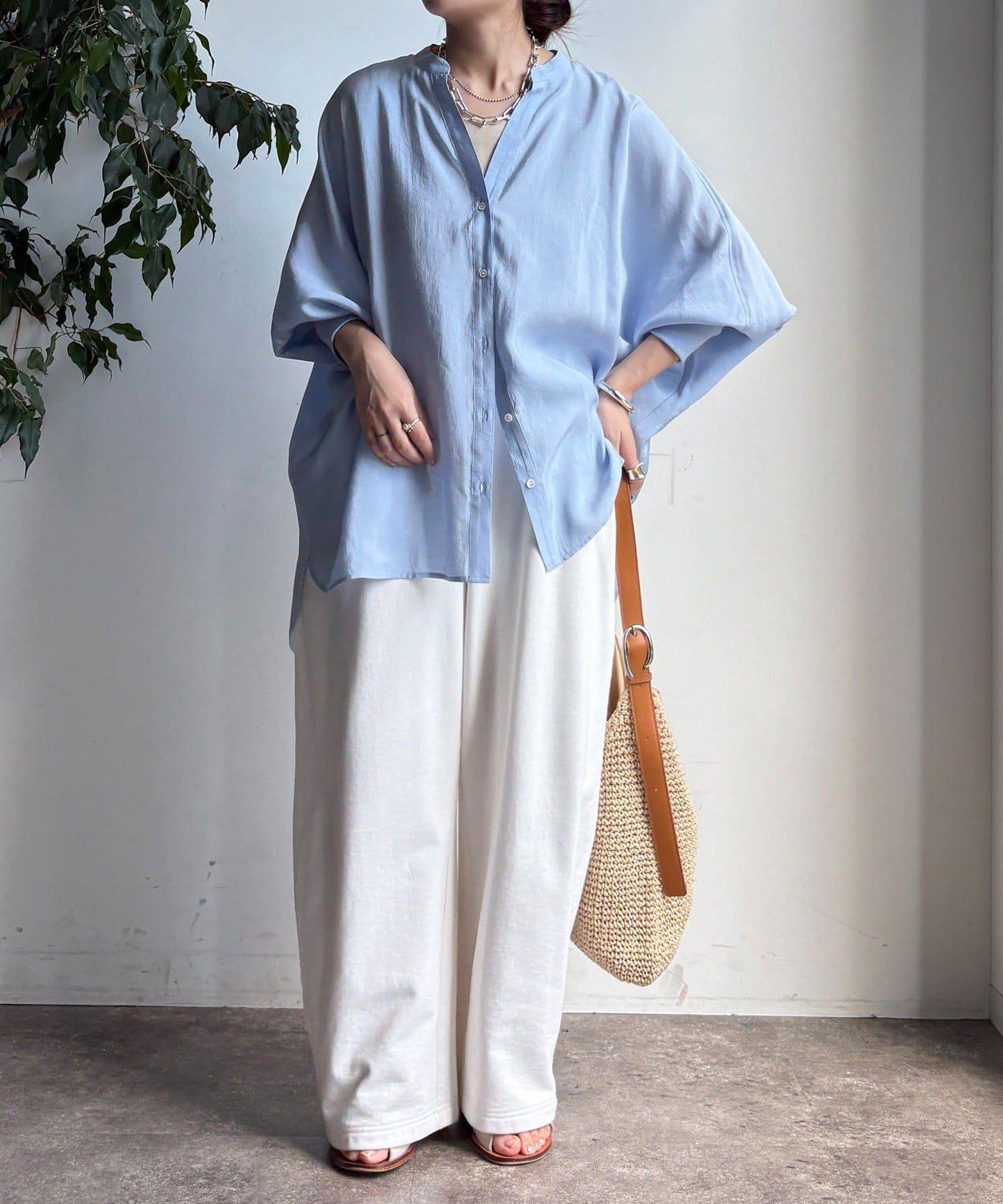 袖口羅紋蝙蝠袖V領襯衫